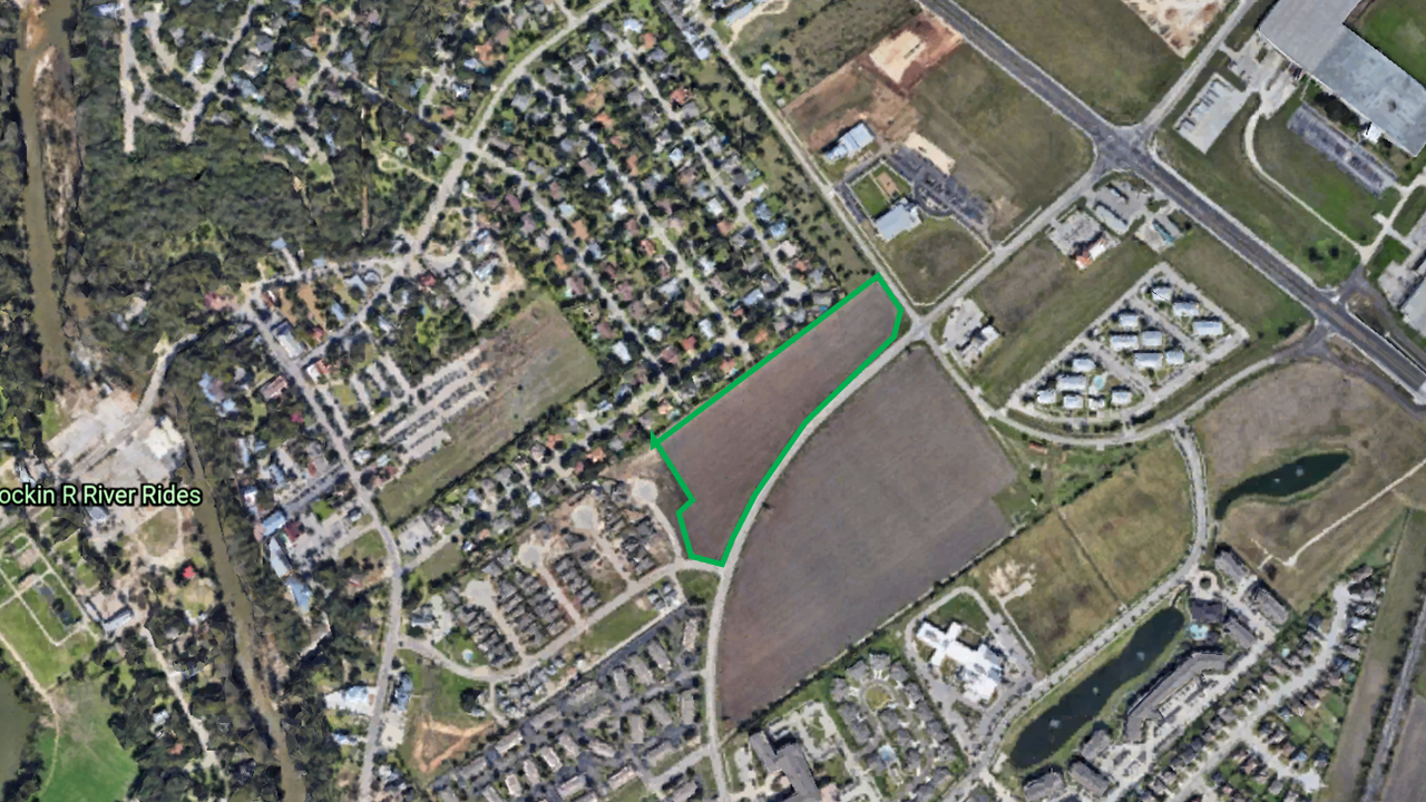 Gruene Apartments Common & Old FM 306