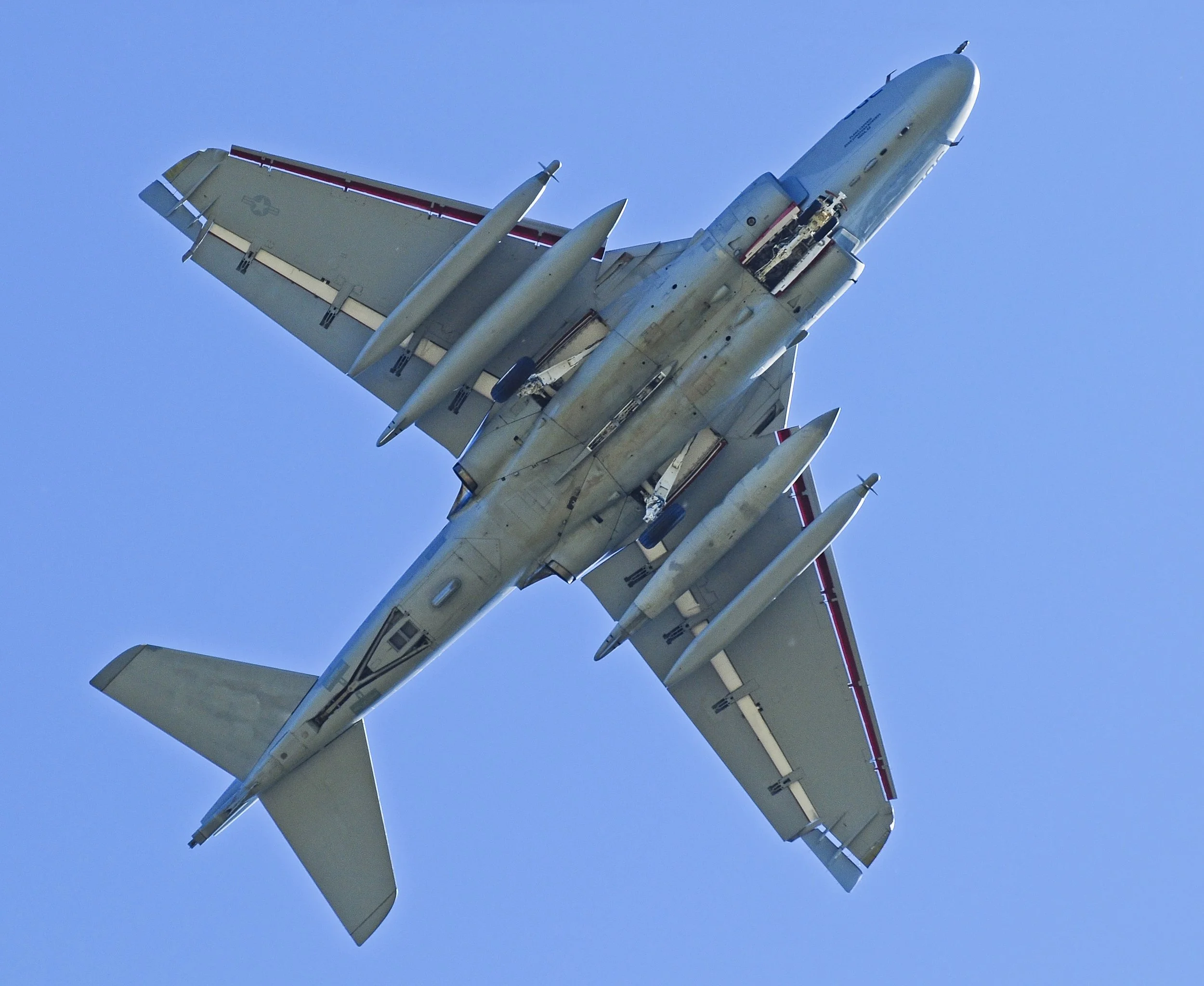 2011 aug16 NASWI Flight Ops (7).jpg