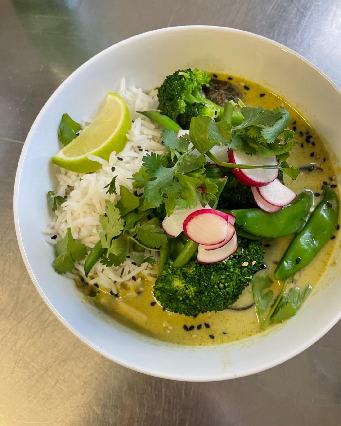 Thai green curry with rice 💚

#platformcafe #homecooking #veggielunch #vegan #plantbased #zerowaste #localcafe #homemade #cakes #coffee #kombucha #loughboroughjunction #brixton #camberwell #hernehill #foodiegram #southlondon
