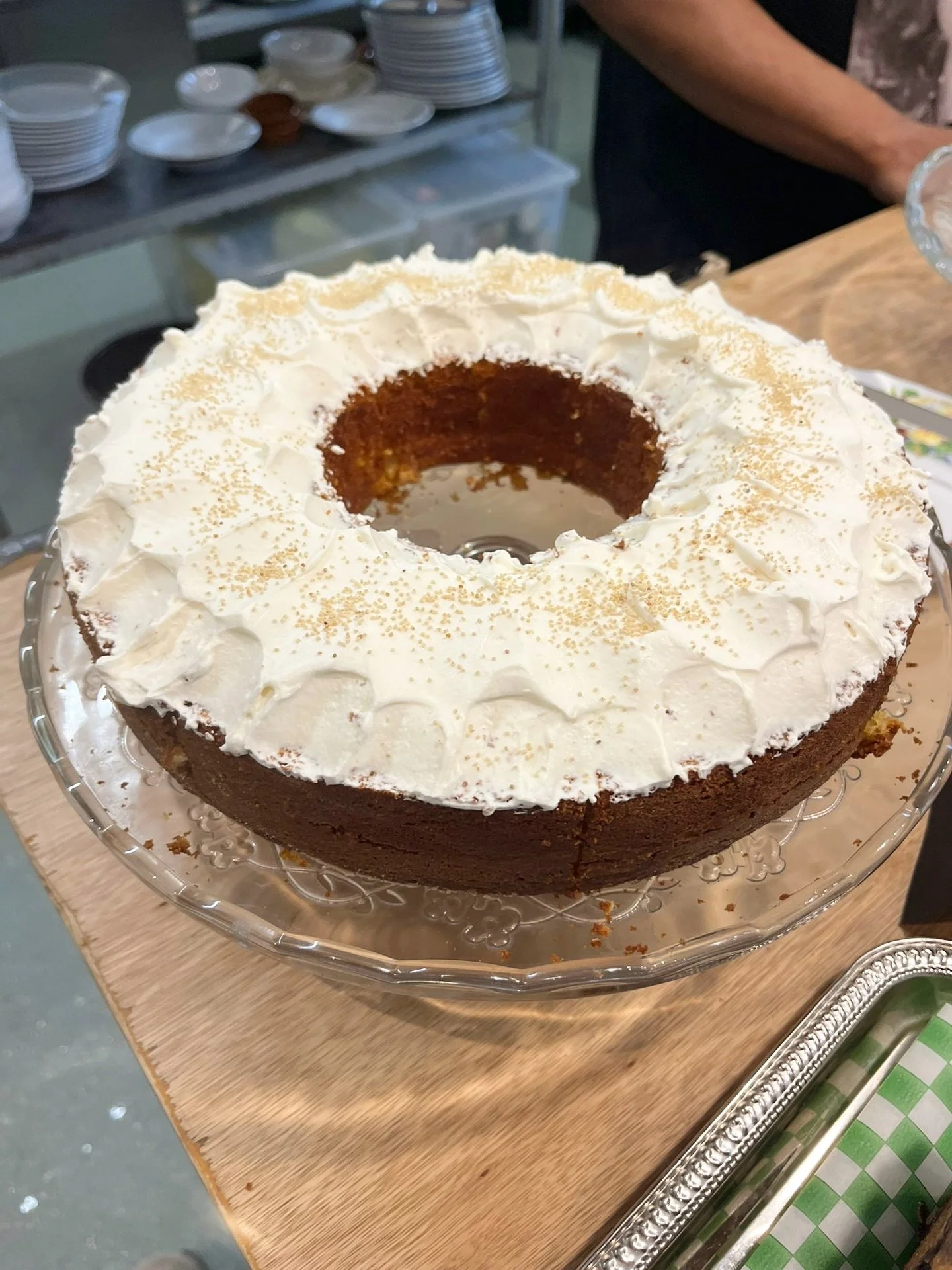 Orange and white poppy seed cake made by the wonderful Salome 🍰 

#cake #bakes #cafe #brixton #loughboroughjunction