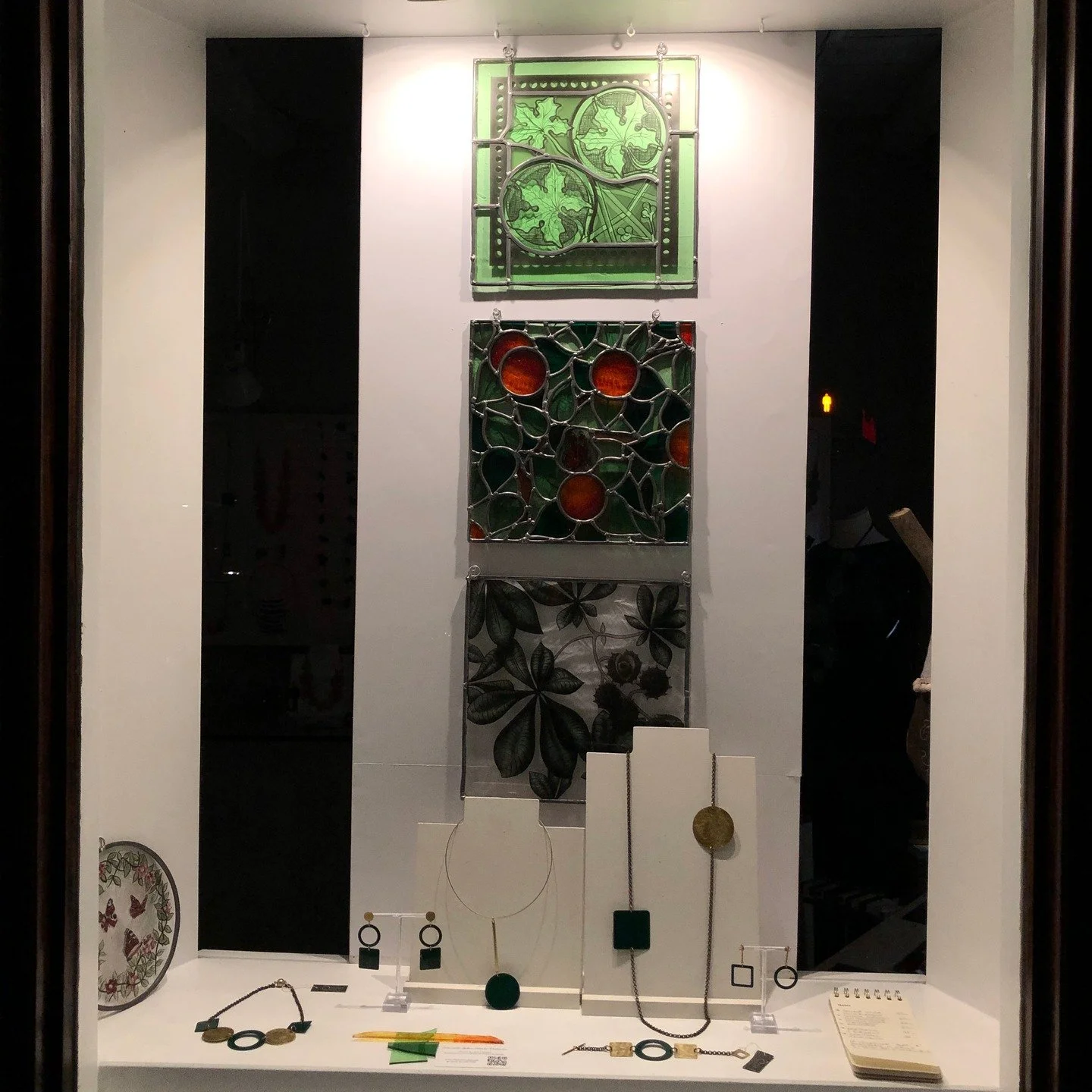 Six panels, one story. 🌿✨ Here&rsquo;s a start at looking inside the exhibition&hellip;
I made these panels with the theme of #nature/#foliage with the intent of showing how within a theme, stained glass can look so different. Taking inspiration fro