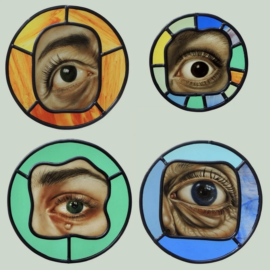 miniature eye portraiture on glass. Georgian lover's eyes. stained glass by Charlotte roden. vetrate artistiche ritratti su vetro
