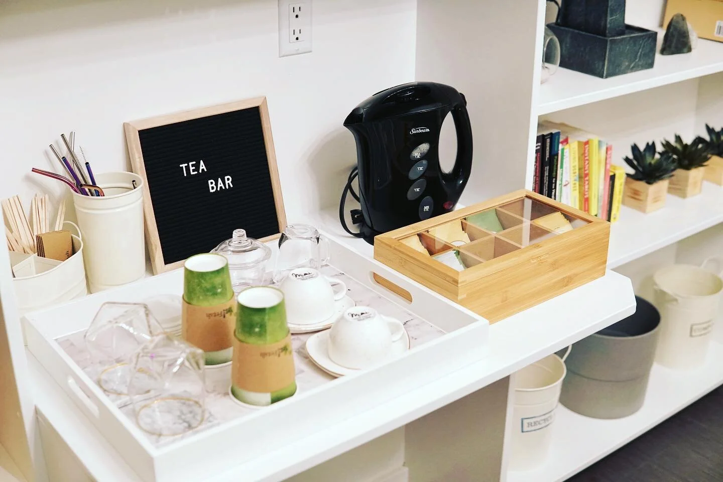 Reminiscing😍☕️🍃..
Our tea bar is temporarily closed but we look forward to having tea with you all again soon!
What is your favorite post massage tea?