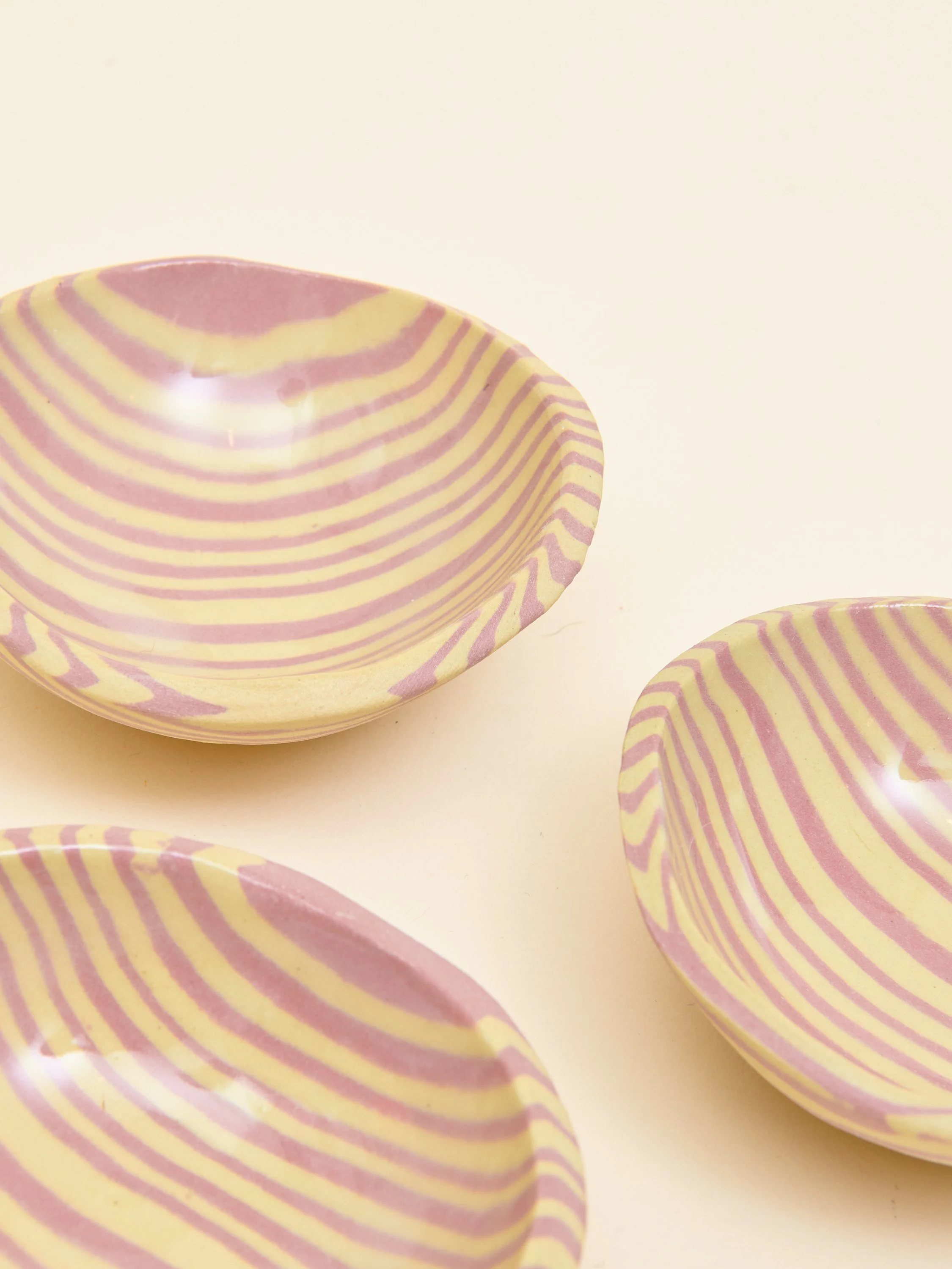 260522_Purple+GreenStripeDish__258.jpg