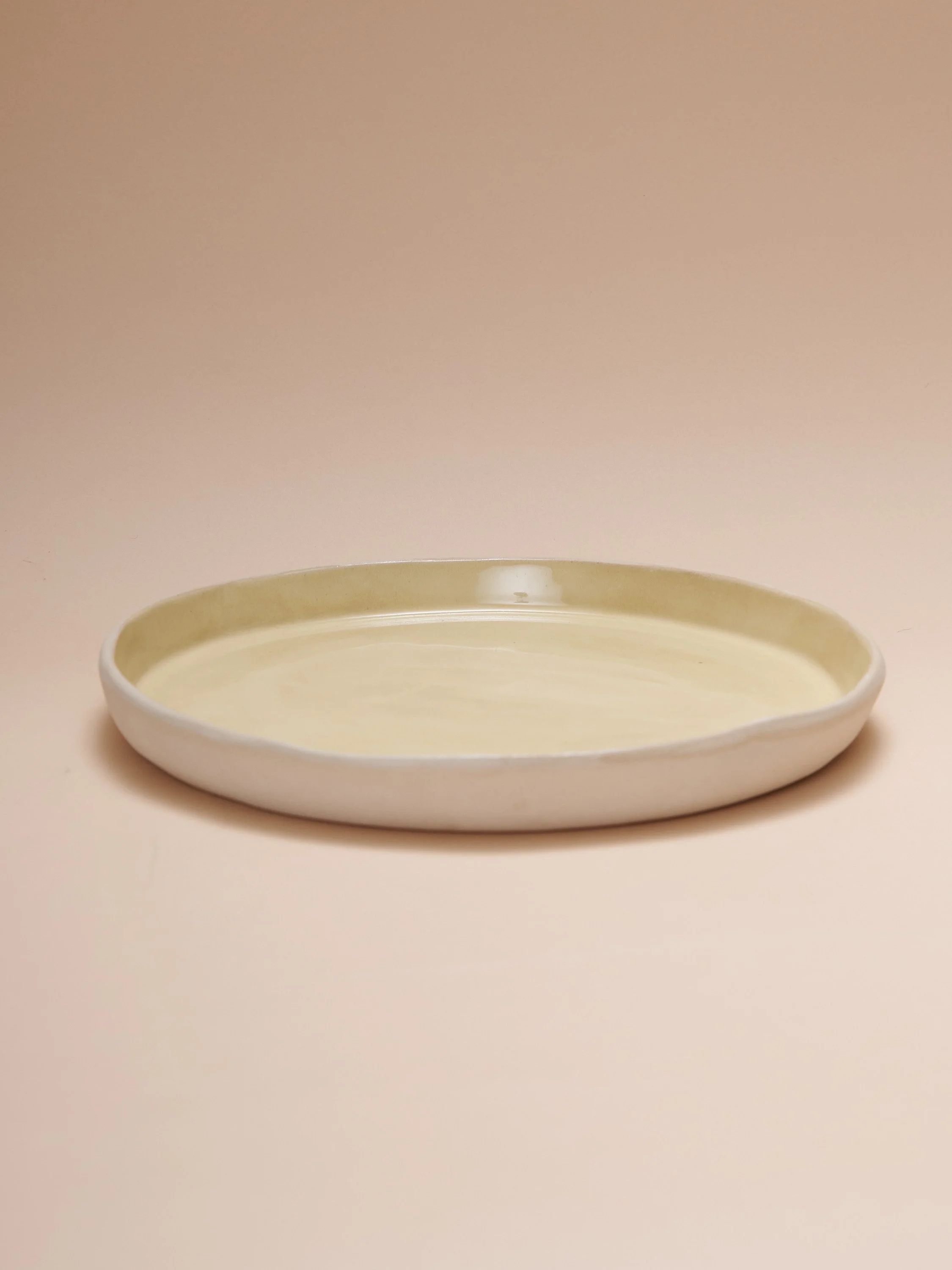 RoundServer_ButterYellow_Overhead_829.jpg