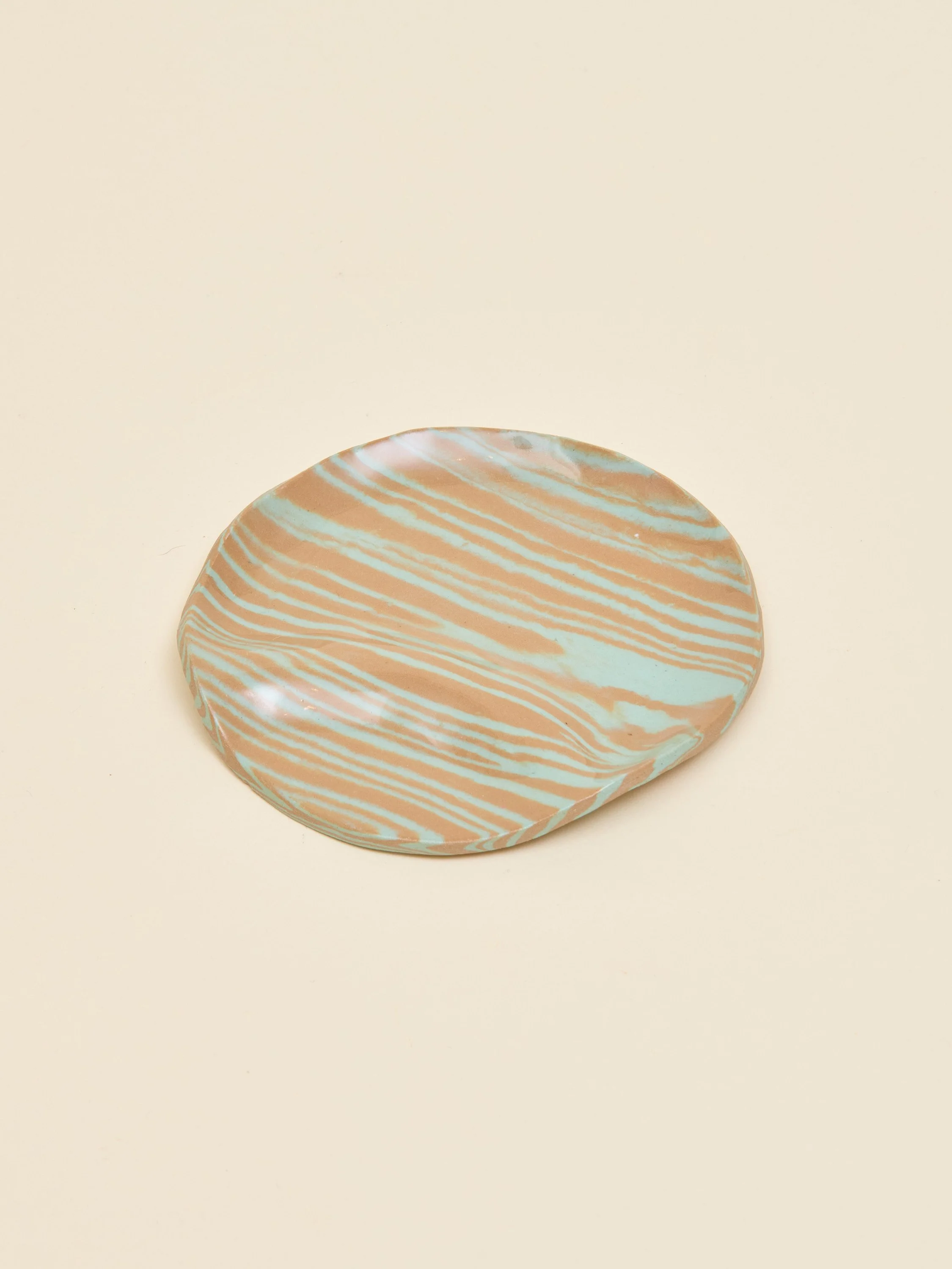 260522_OOAK_Brown+WhiteStripeMoonDish_241.jpg