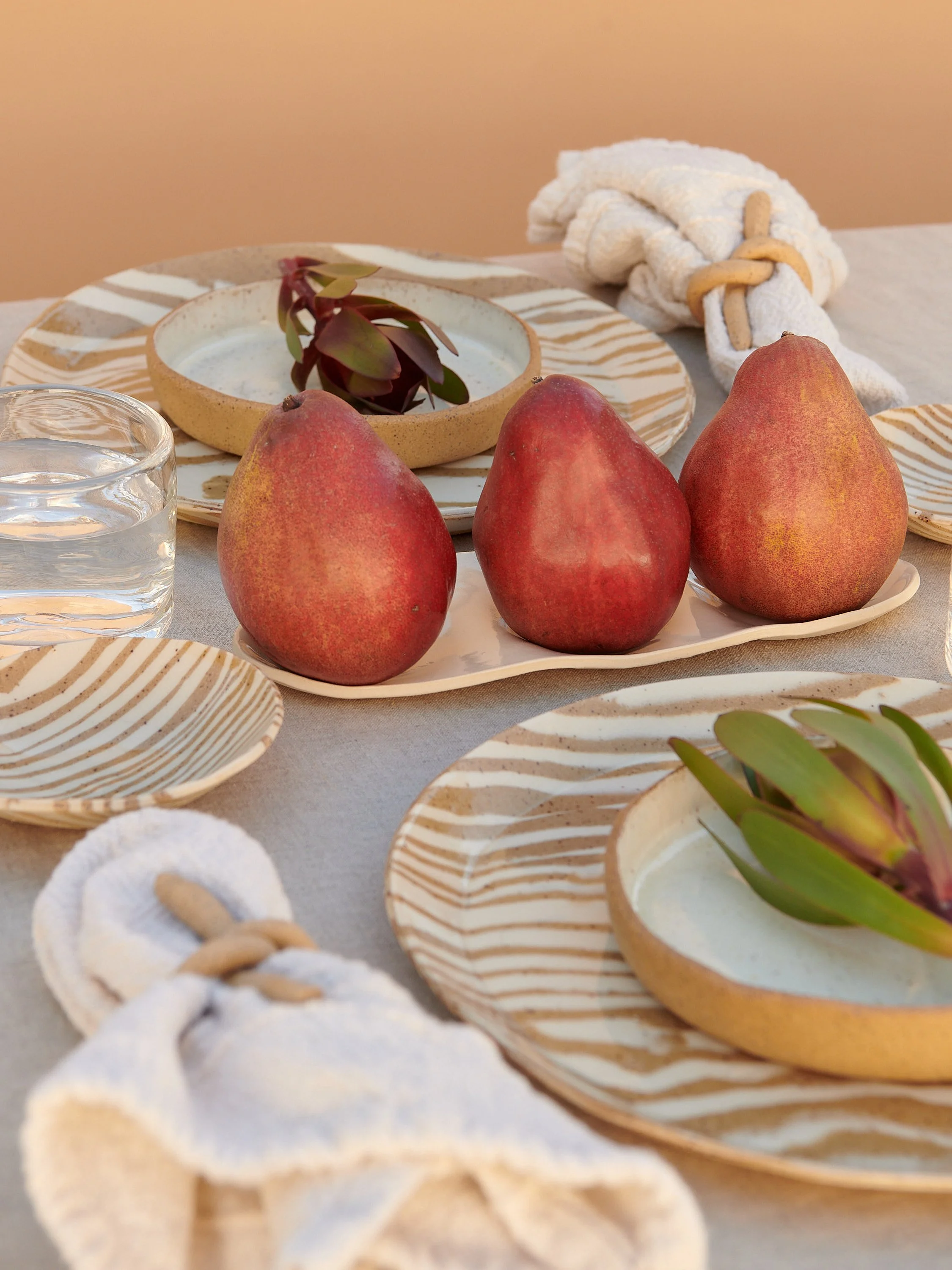 251119_04_OutdoorTablescapes_659.jpg