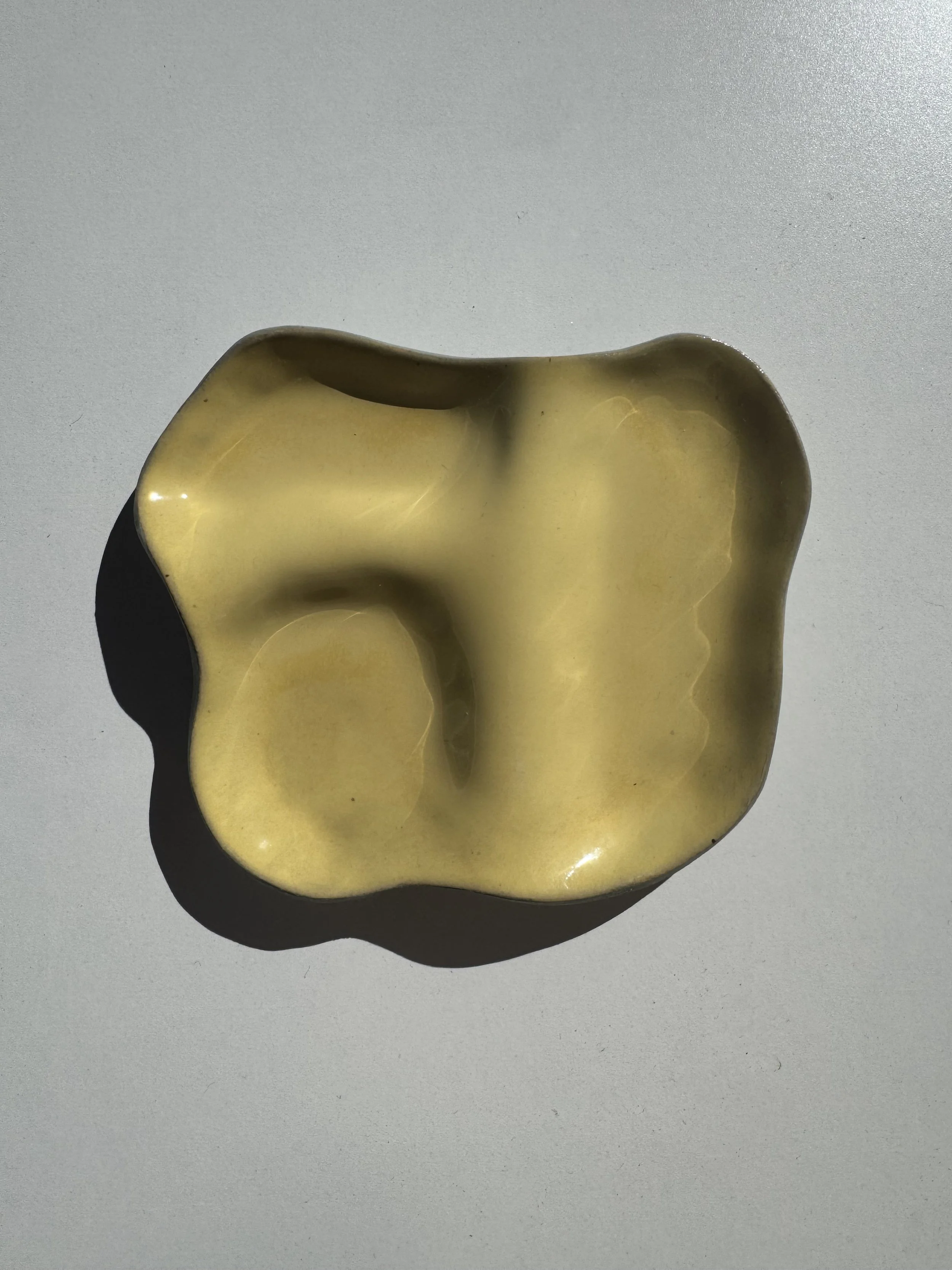 Butter Yellow Cloud Dish