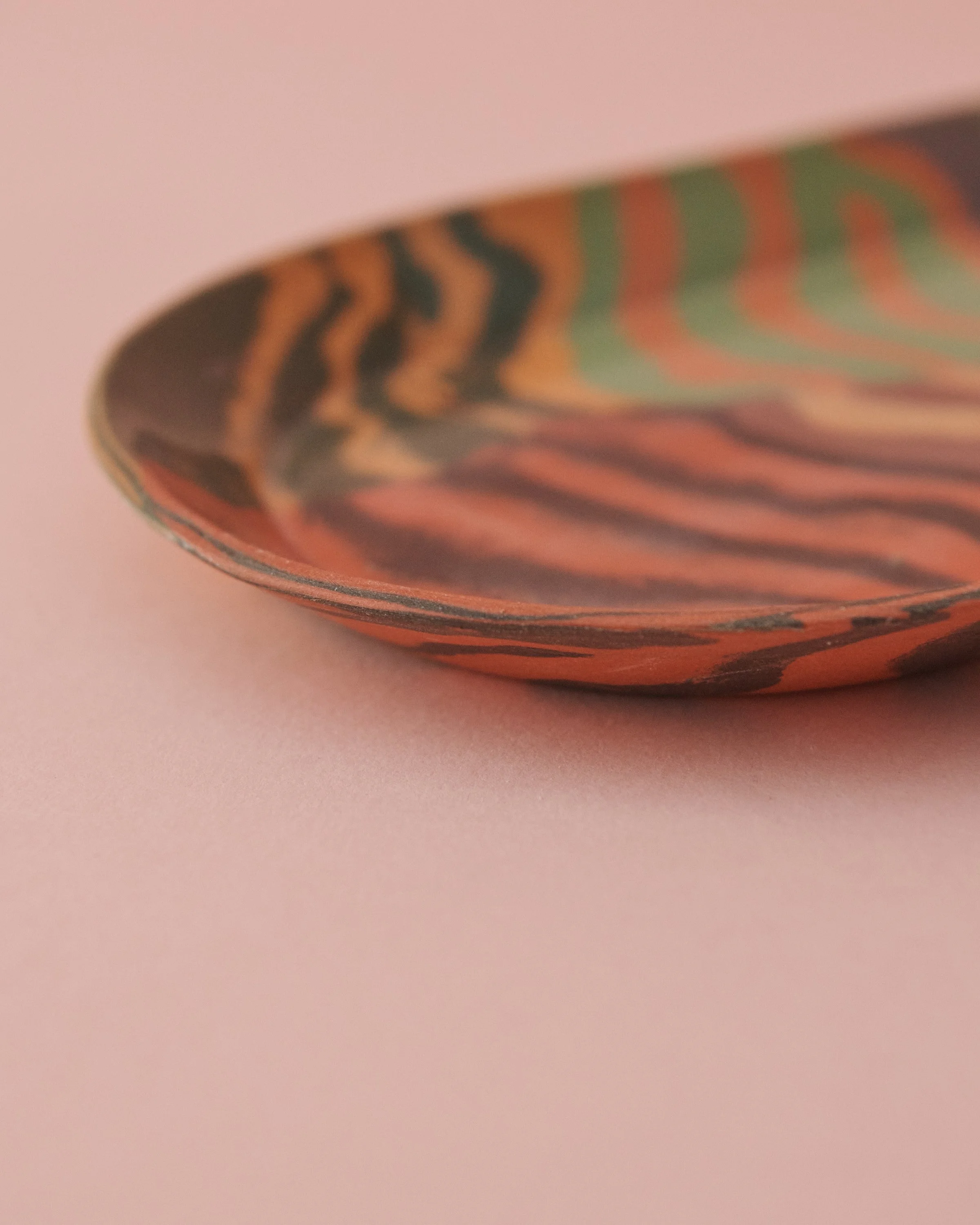 OoakTrays_MultiStripeOval_Detail_606.jpg