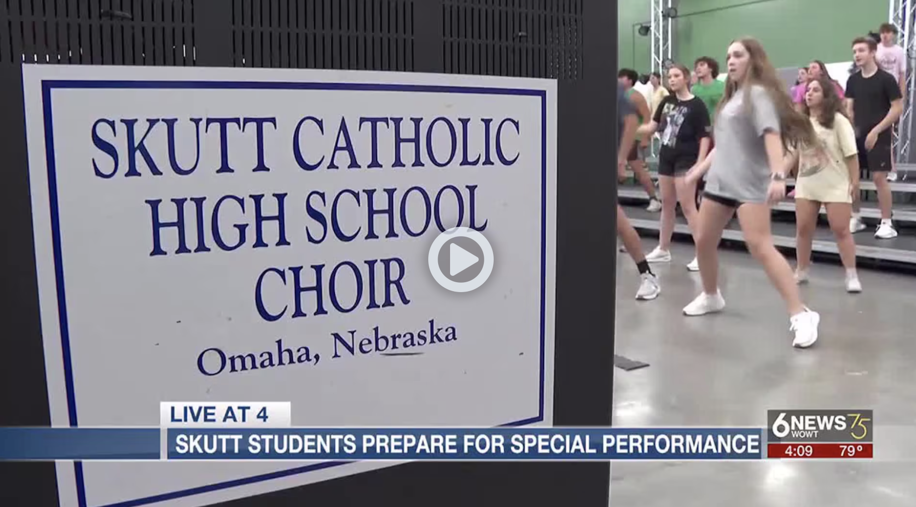 Skutt Catholic choir to perform at Foreigner’s Omaha concert