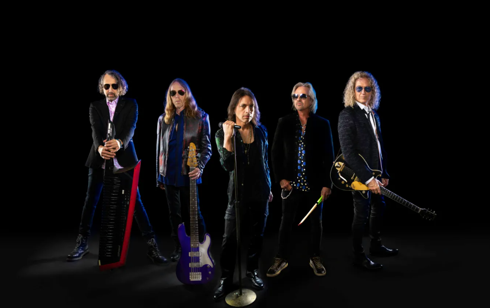 Foreigner’s Bruce Watson Talks Busy 2026, Band Legacy and Working With O.G. Lou Gramm