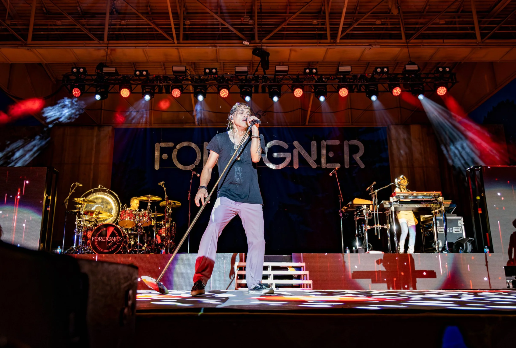 Foreigner Rocks Lincoln with New Voice, Same Fire