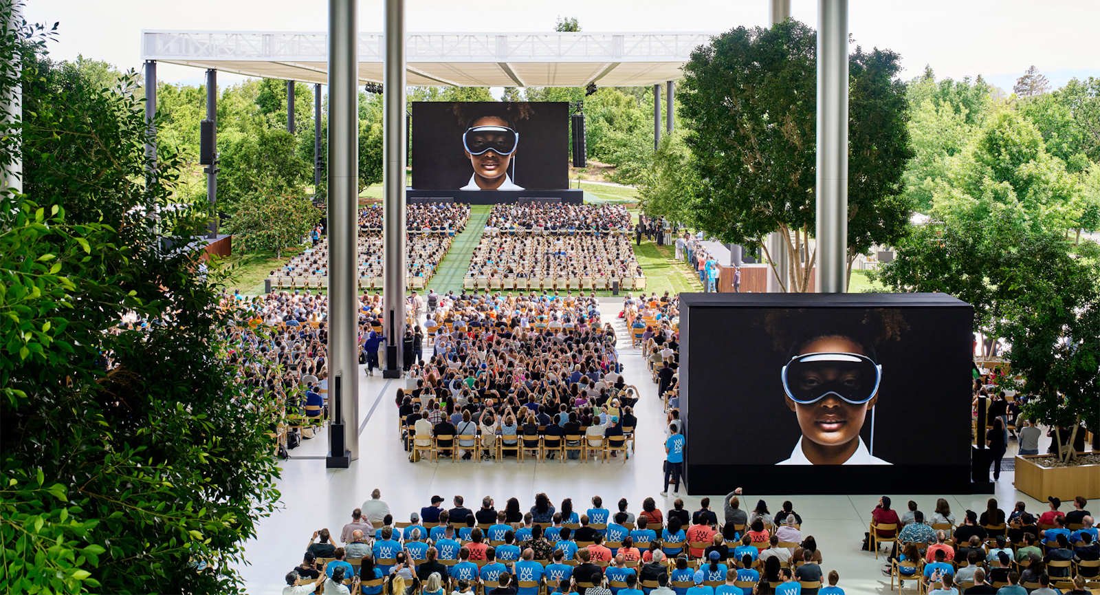 Apple-Vision-Pro-launch.jpg
