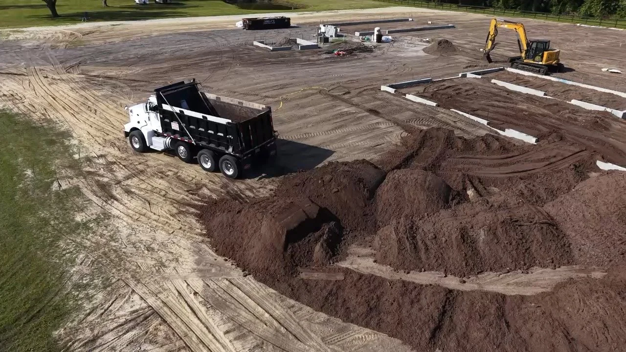 How Many Cubic Yards of Dirt Fit in a Dump Truck?