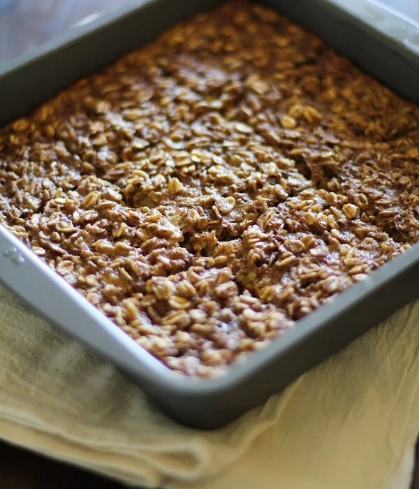 BAKED BANANA OATMEAL.jpeg