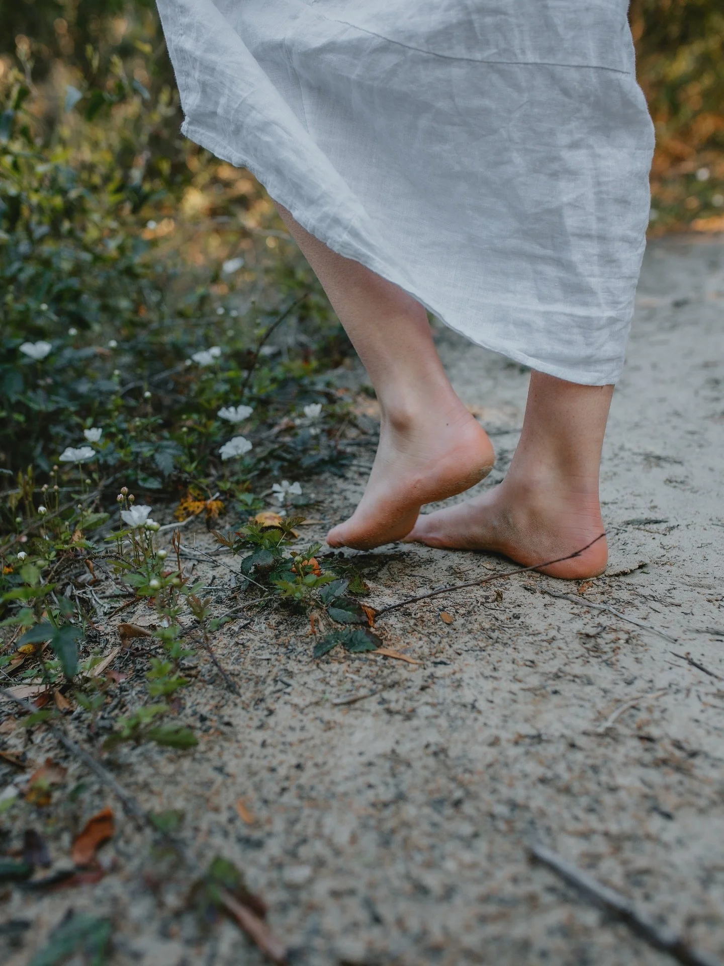 g r o u n d i n g

A client recently asked me what I meant by &ldquo;grounding&rdquo; and how to ground their energy. 

For me, one of the most grounding acts is simply putting my bare feet on the Earth. We don&rsquo;t have to overcomplicate it, or f
