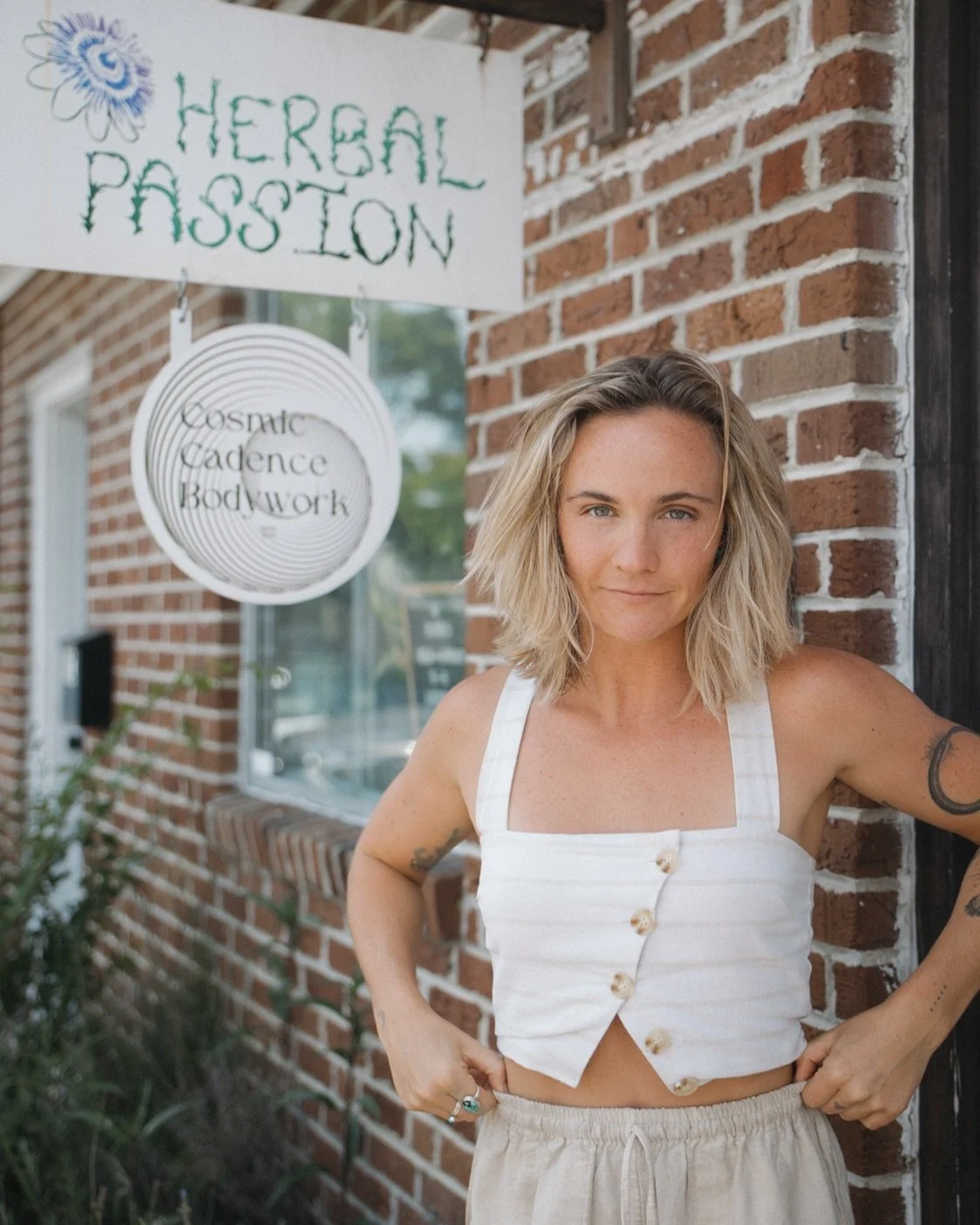 brb, Cosmic Cadence is evolving... 

These will be my final weeks seeing bodywork clients in the studio space in Avondale, with Wednesday February 11th being my very last day. I am so grateful to each of you that I have been blessed to call clients a