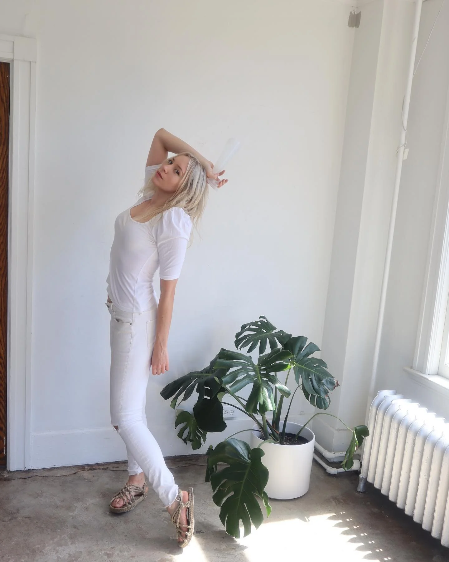 maybe if I stood in the Bute-Haro mini park fountain like this with my spray bottle, or pour continuous buckets of water on myself and struggle to collect the water back up with a straw on my hands and knees to recirculate it like that oil-mopping ma