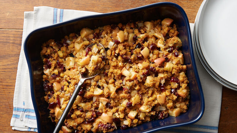 Apple and Cranberry Thanksgiving Stuffing