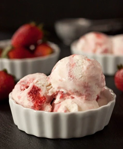 Strawberry Frozen Yogurt