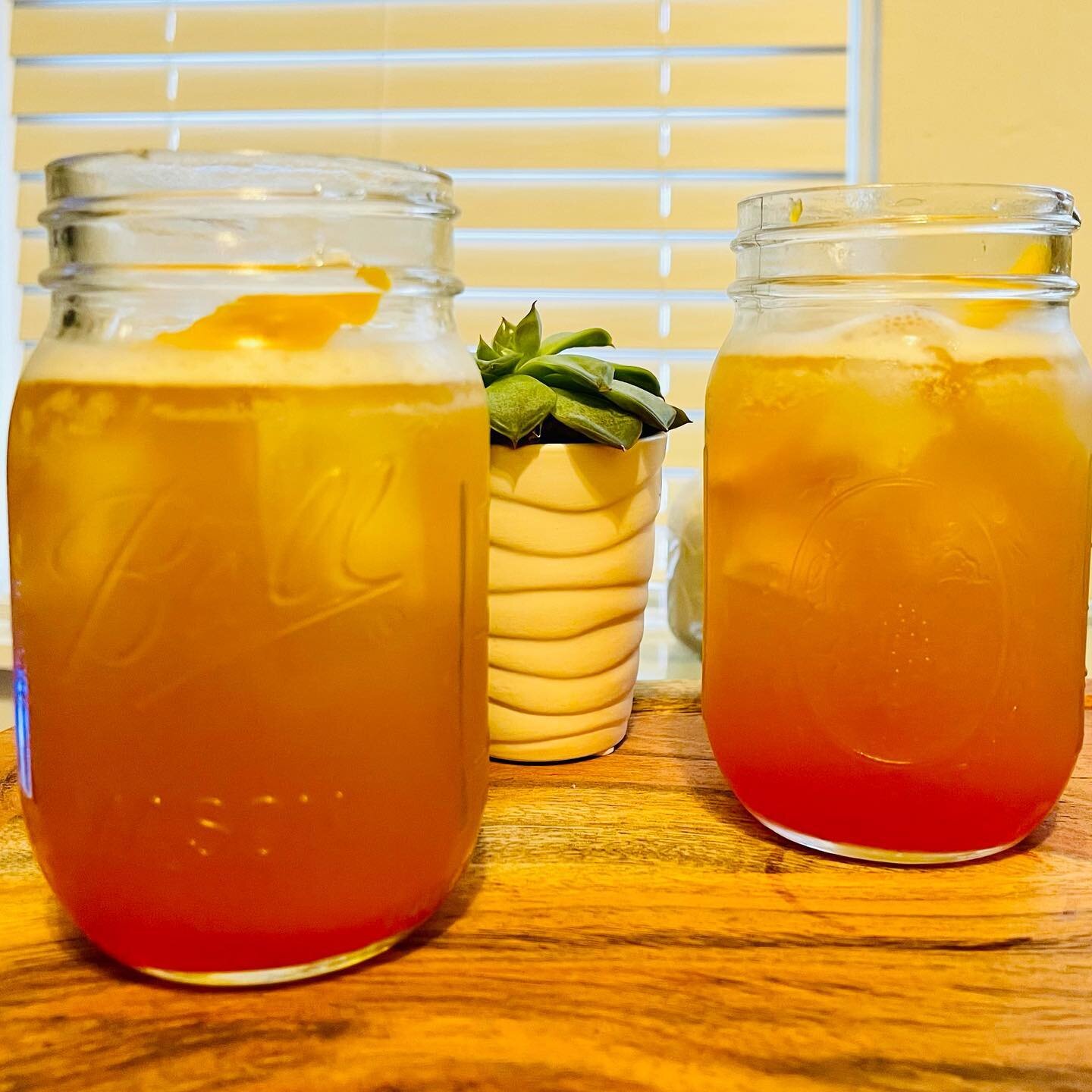 Does anyone else have a 3-day weekend? Start it out with a bang💥💥💥 Passion Fruit Mango Rum Punch! 💥💥💥 
TO MAKE ~ yields 2 cocktails
1. Add the following into a shaker with plenty of ice:
-3 oz white rum
-3 oz dark rum
-3oz Passion Fruit juice (