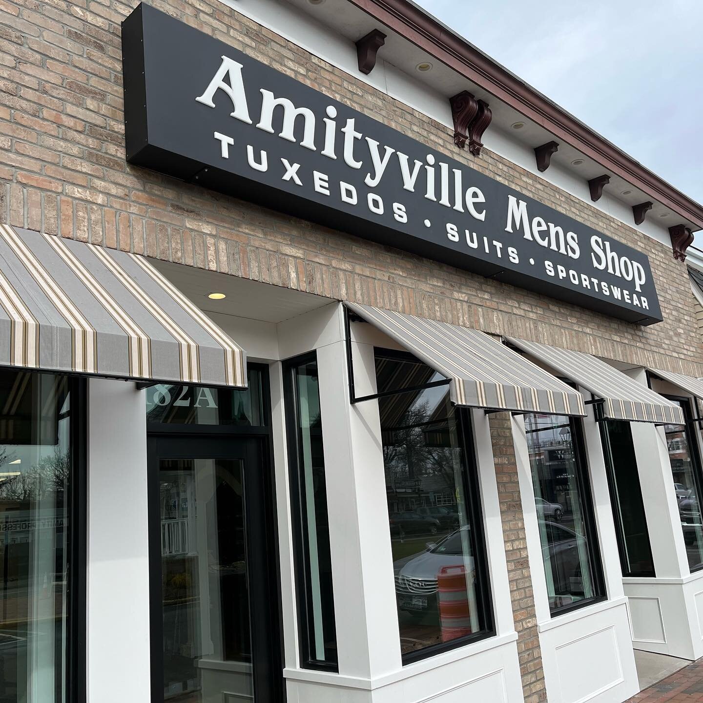 We have officially reopened! We are very excited to see all of our wonderful customers. Thank you for your patience during our reconstruction. 

Welcome back! 👏 

#amityville #amityvillestrong #amityvillemensshop #weareback #reopen #shopwithus #mens