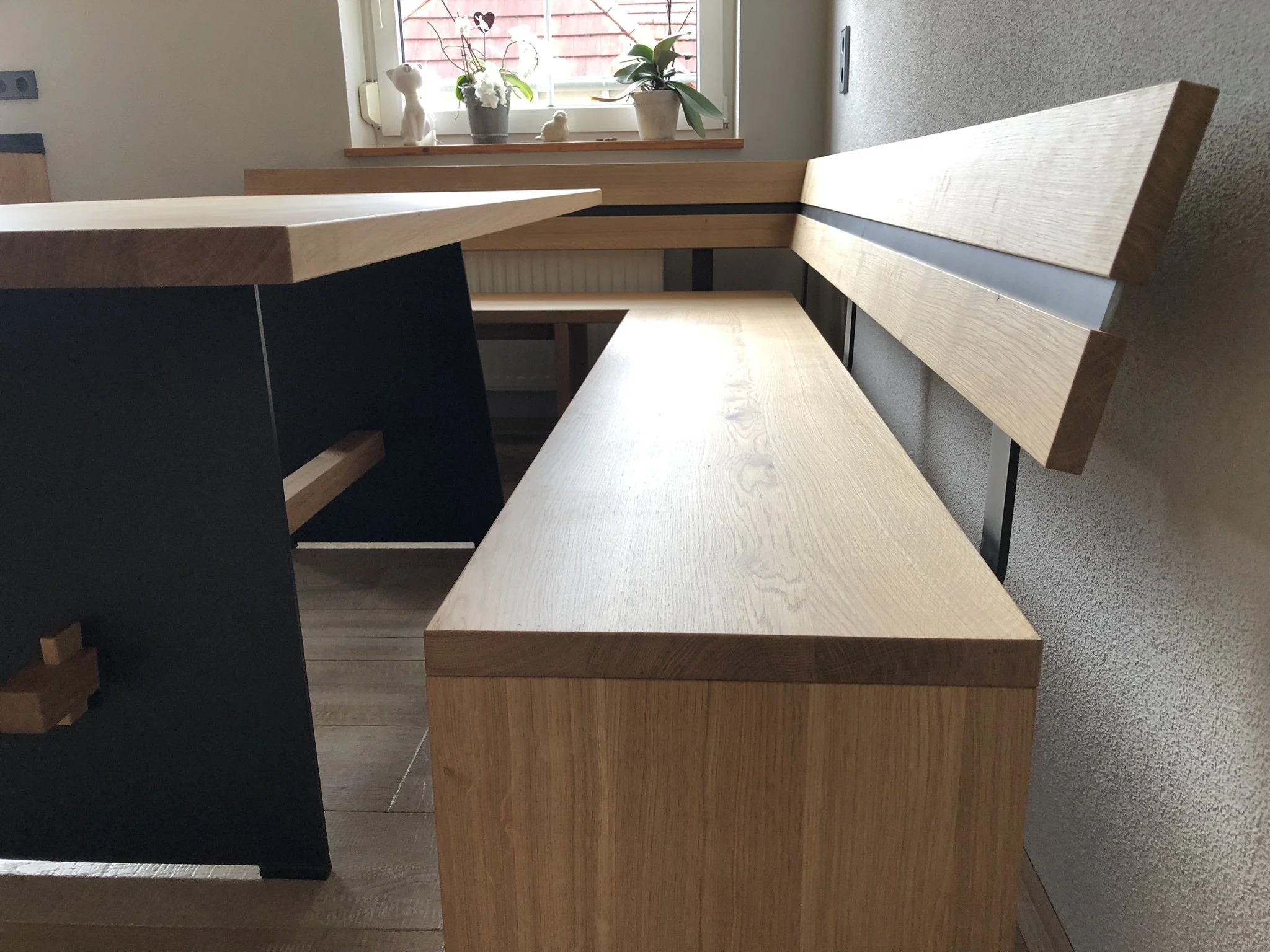 Bänke Tische