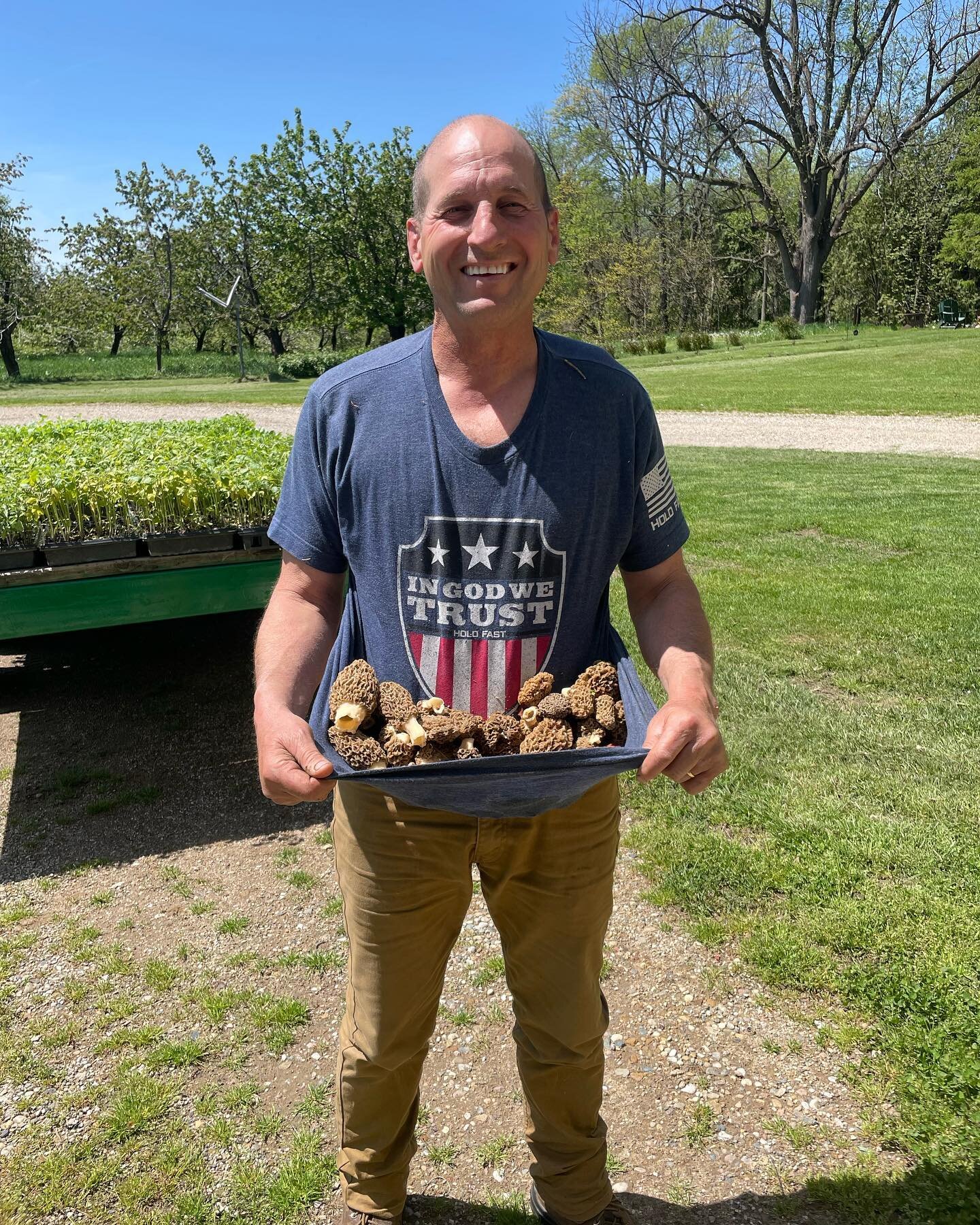 Dean and I have been searching for days for Morel mushrooms, along with our ramps.  No luck with Morels.  Then Dean went out today after a couple days of rain and warmer sunny temps today and . . . Jackpot!  Yum yum!