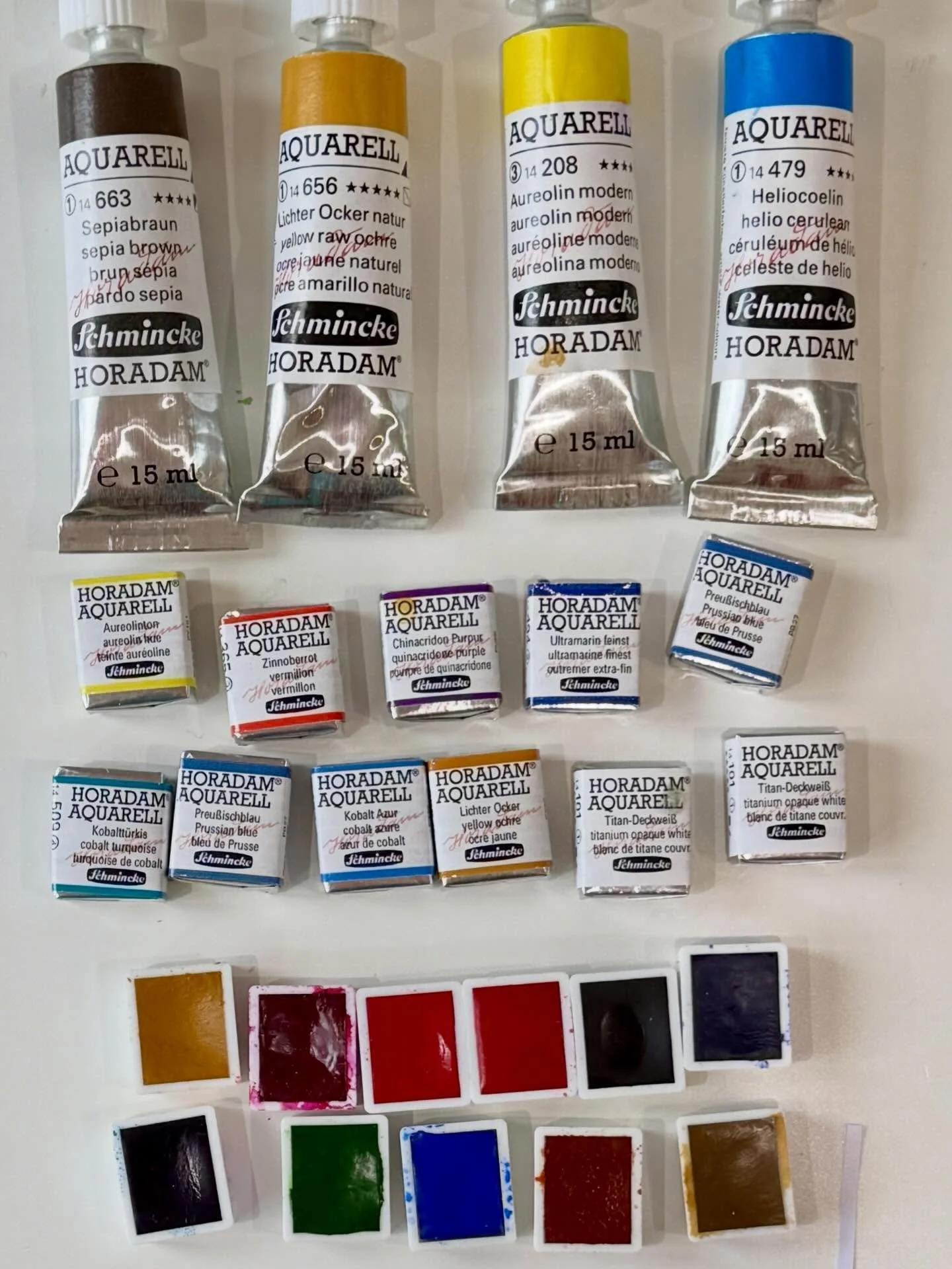 I'm selling a few unused watercolour tubes and half pans on eBay... link in my story 🎨 

#schmincke #artsuppliesforsale #schminckehoradam #schminckehoradamaquarell