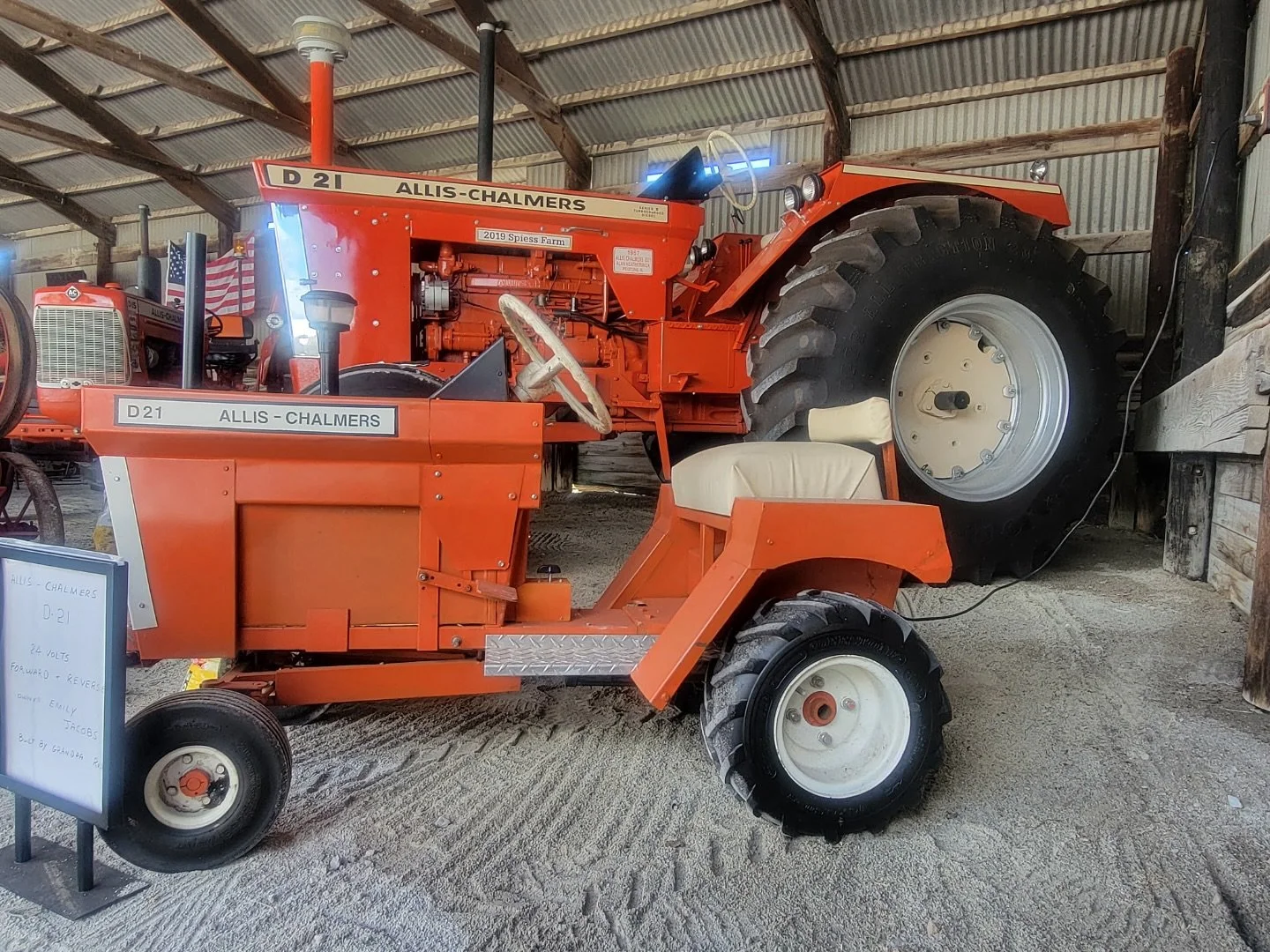 The big and small of it all!
Come check out our display of Allis-Chalmers, which is our feature brand for 2026. We&rsquo;re having fun at the @willcountyfair through August 24th in Peotone, IL.
There are still opportunities to volunteer with us! 

📲