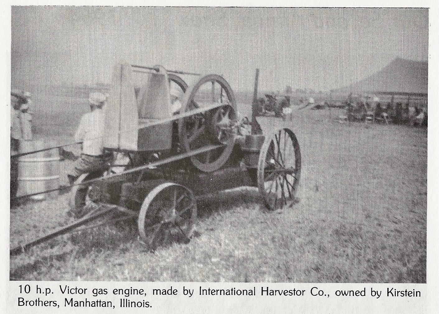 Flashback to a 10 HP Victor Gas Engine made by International Harvester Co. This image is from our 2nd Annual Show Book and at the time the machine was owned by the Kirstein brothers of Manhattan, IL. 
#victorgasengine #internationalharvester #antique
