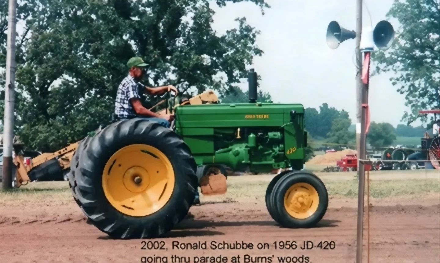 Flashback to 2002 with Ronald Schubbe on a 1956 JD-420 during the parade at Burns&rsquo; Woods.

#flashback
#WillCountyThresh
#FarmHistory
#JohnDeere
#FromTheArchives