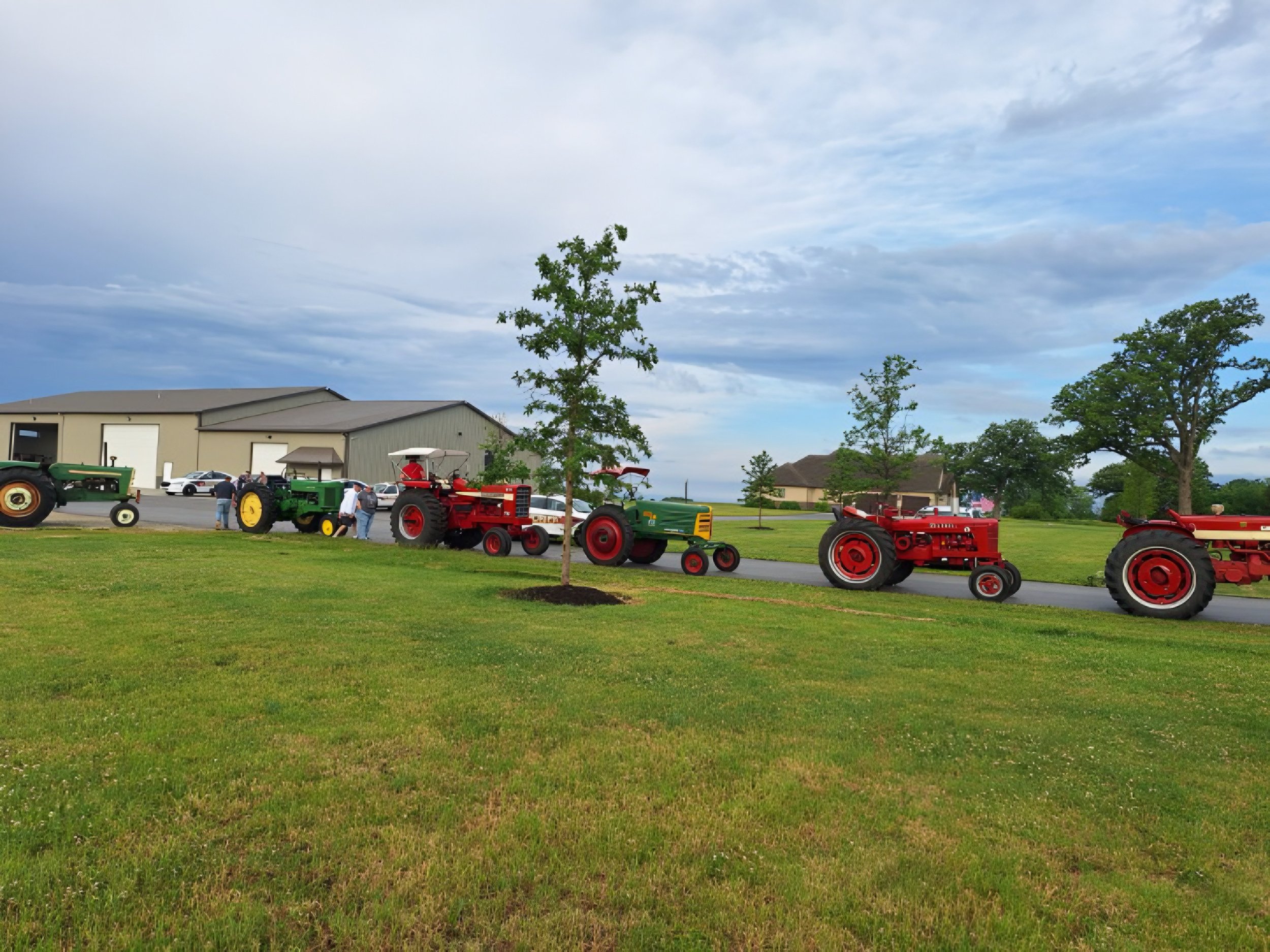 2025_TractorDrive (4).jpeg
