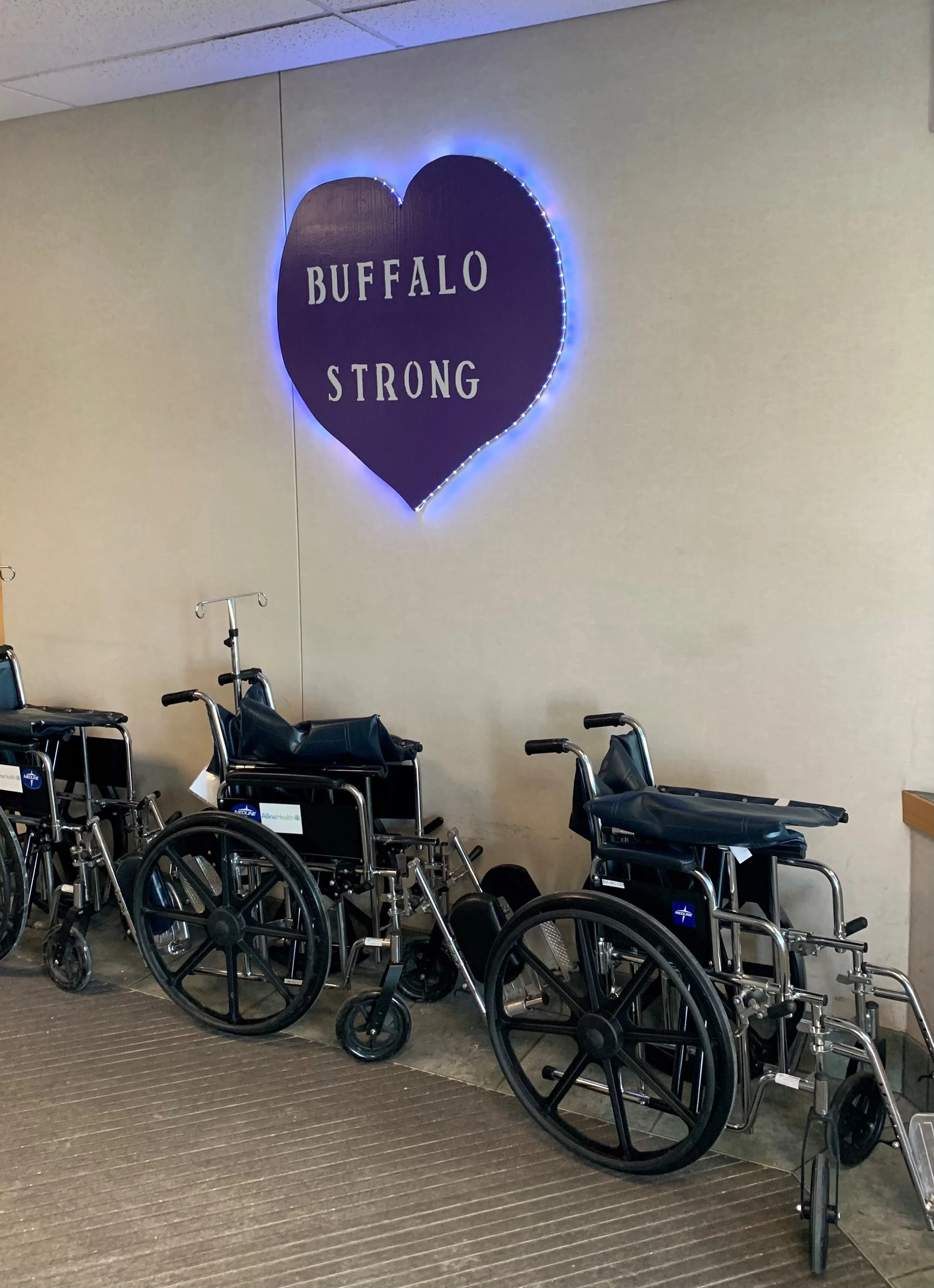 Buffalo Allina Hospital lit up purple for #BuffaloStrong