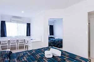 Family-Motel-Small.jpg