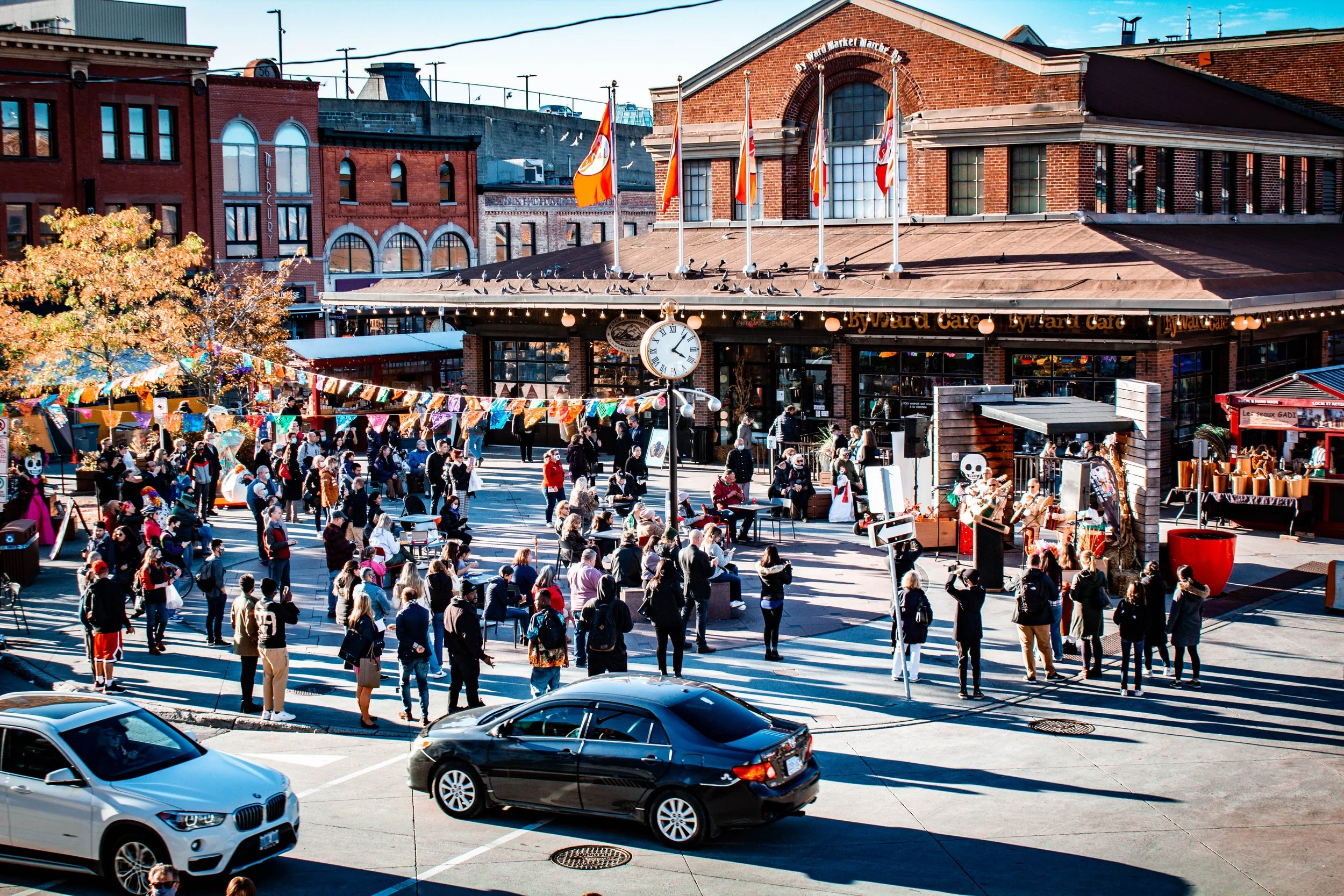 Markets in Ottawa — Marchés d'Ottawa Markets ByWard Market + Parkdale
