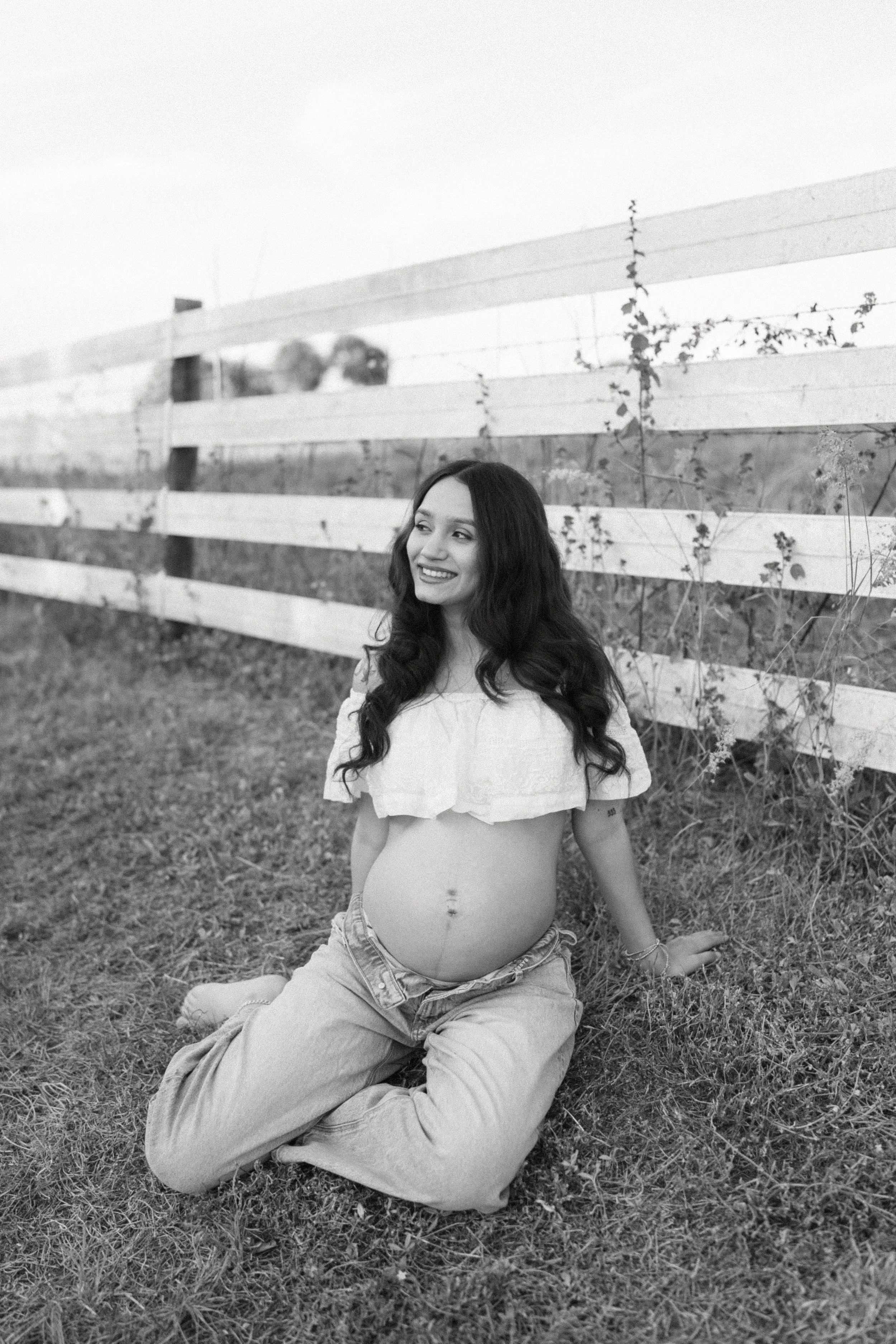 Open-Field-Maternity-Photoshoot-Labelle-Florida-Norma-Garcia-Photography-Ava-45.jpg
