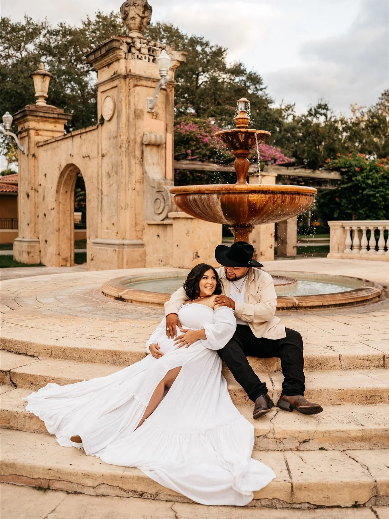 you are free to scroll and never stop scrolling 🥹✨

I&rsquo;ve kidnapped this family for a few years now &amp; I&rsquo;m proud 🥲

all these beautiful edits using baby girls preset @sarahormistophoto / OBSESSED!!! 🙂&zwj;↕️🩷🩷✨

#floridaphotographe