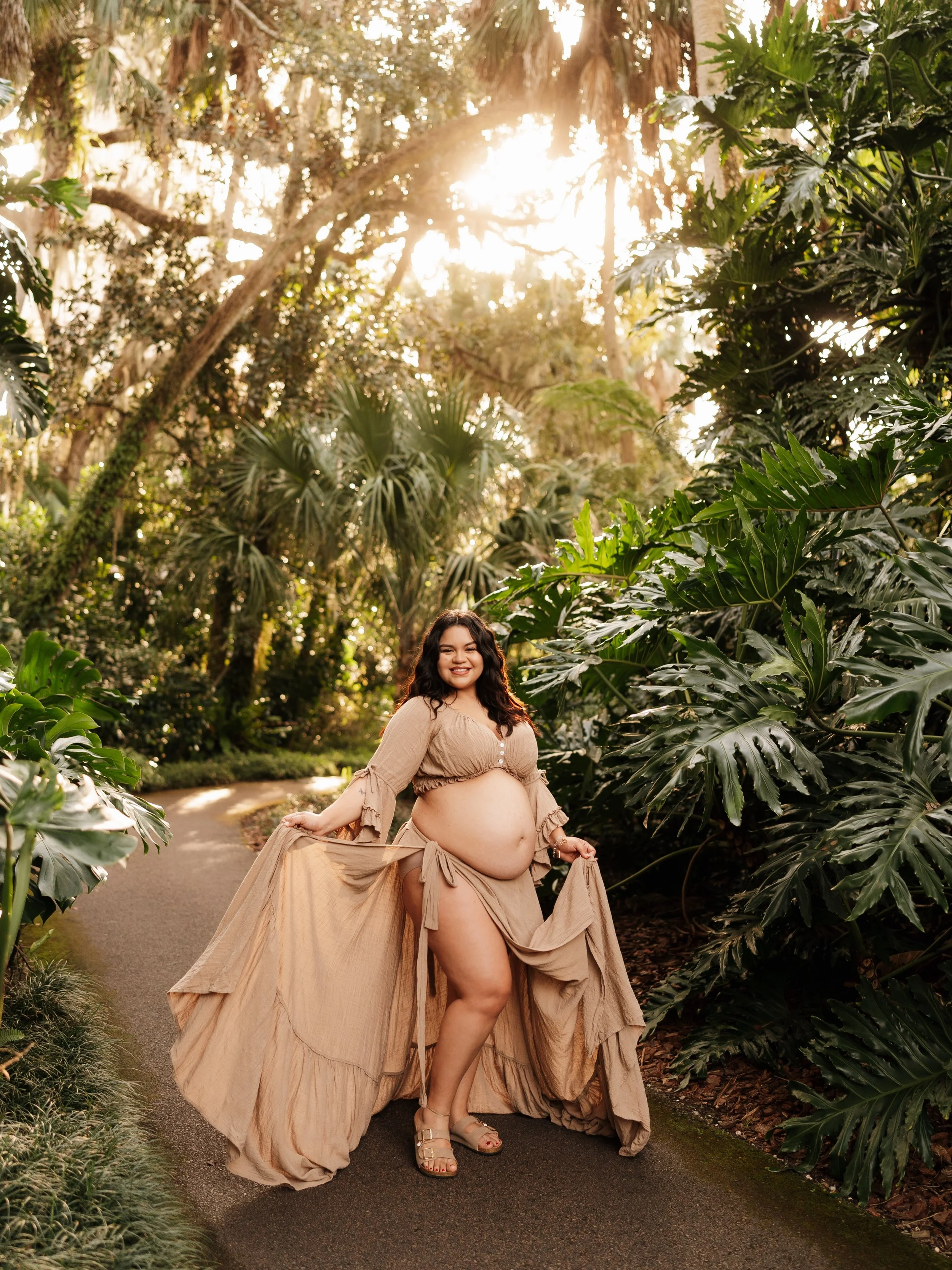 a dream photoshoot in real life 🤎✨🍃

#maternity #maternityphotoshoot #maternityphotographer