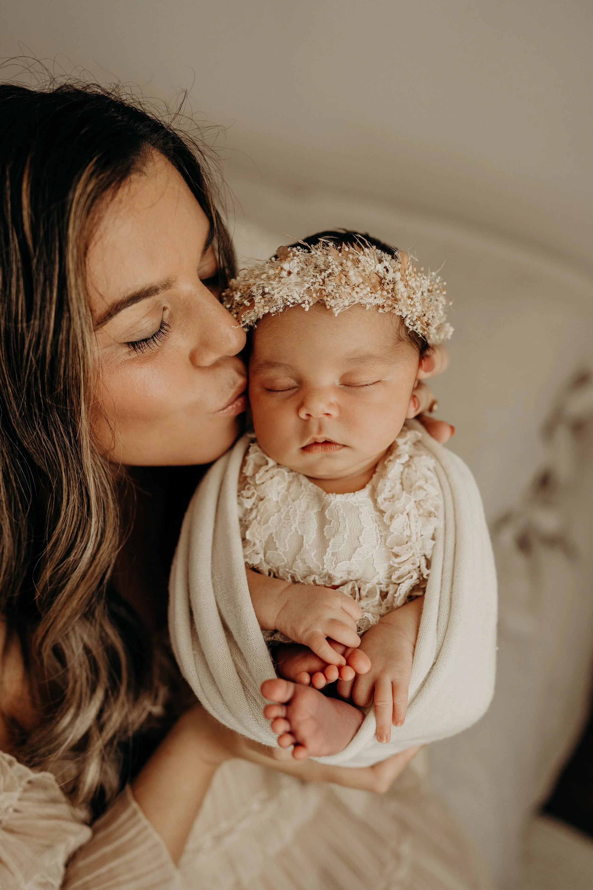Newborn-Photoshoot-Studio-Fort-Myers-Florida-Norma-Garcia-Photography-2024-Micah+Family-25.jpg