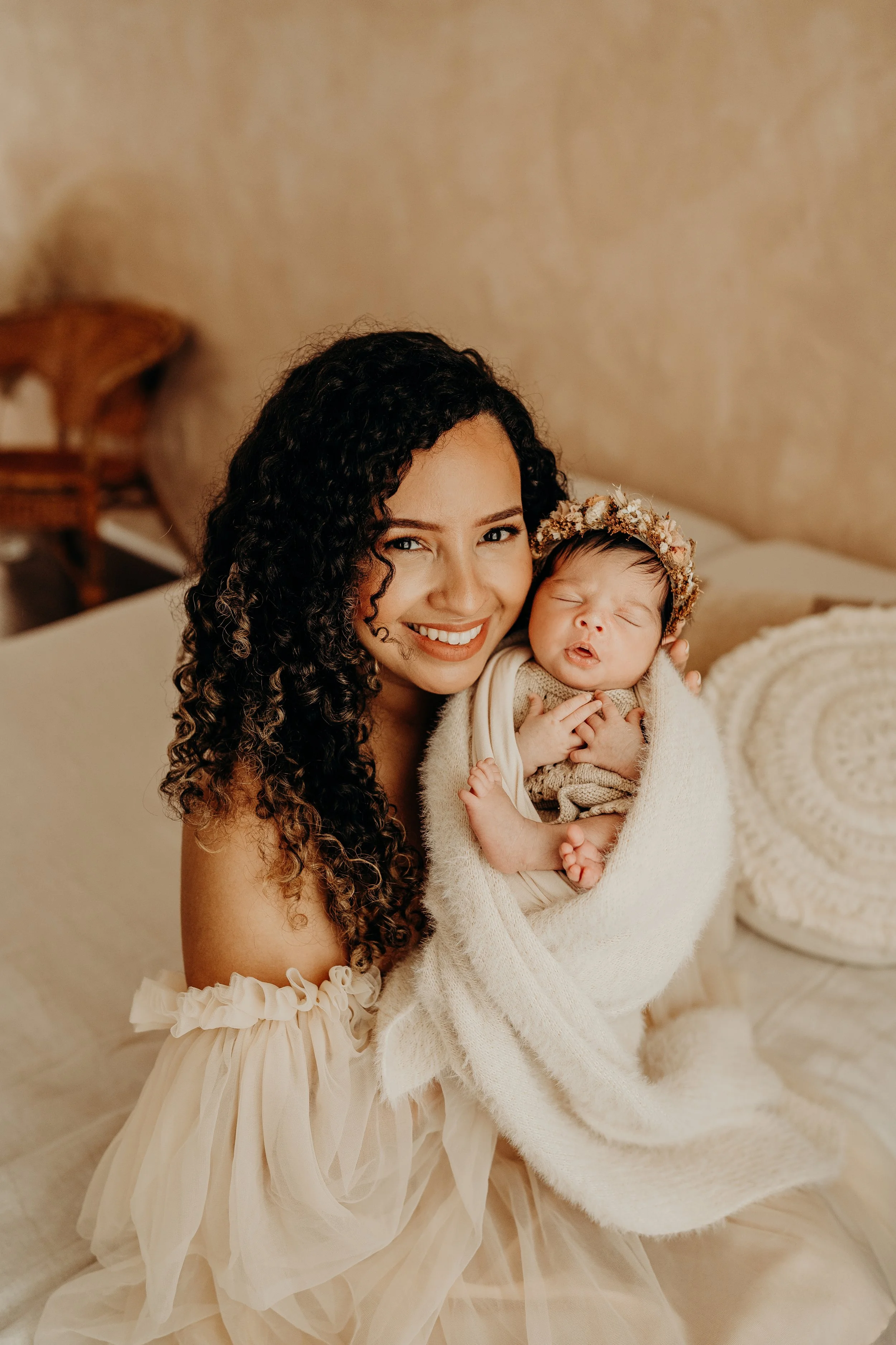 Newborn-Photoshoot-Fort-Myers-Florida-Norma-Garcia-Photography-Baby-Leia+Family-35.jpg