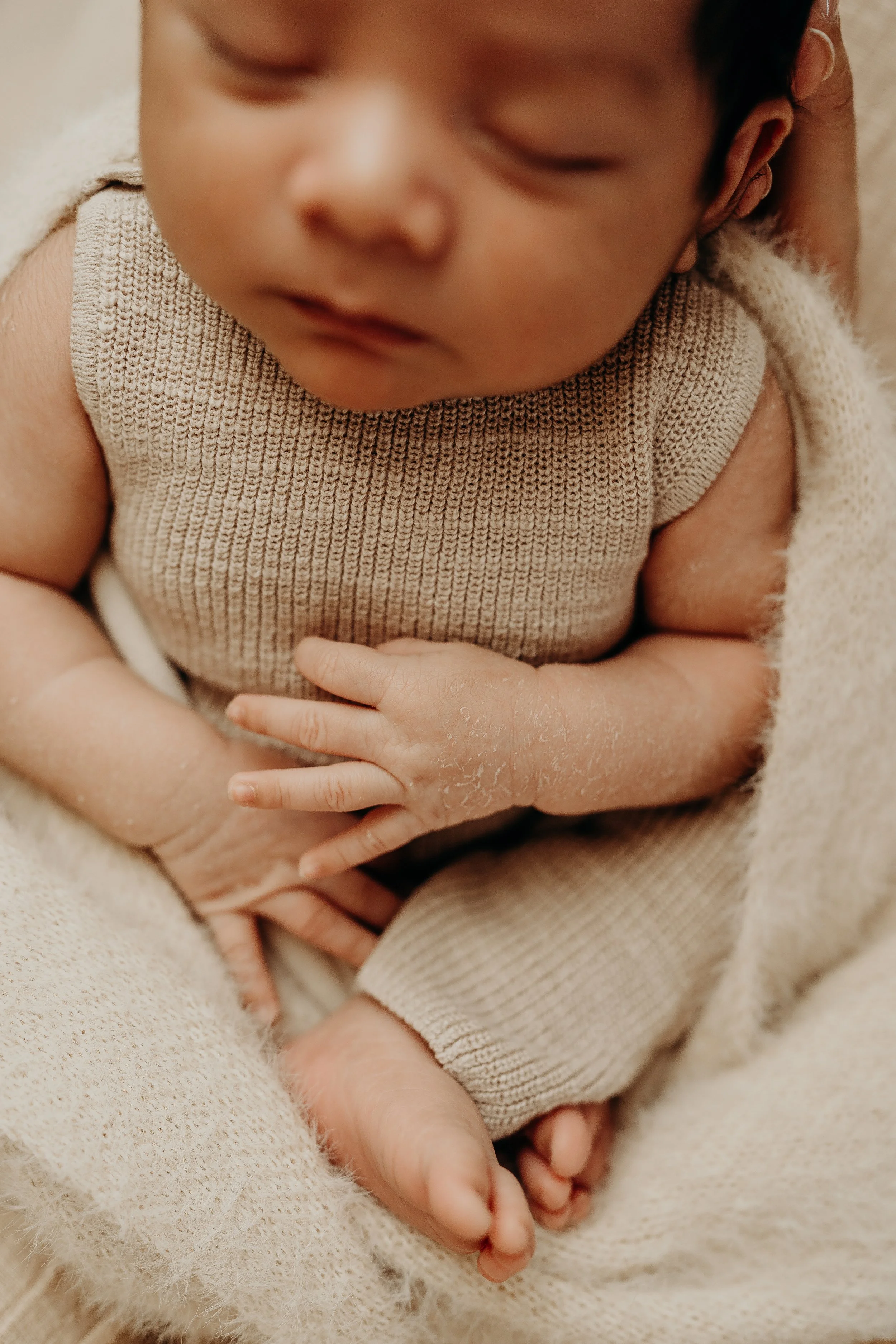 Newborn-Photoshoot-Studio-Fort-Myers-Florida-Norma-Garcia-Photography-2024-Baby-Thiago-23.jpg