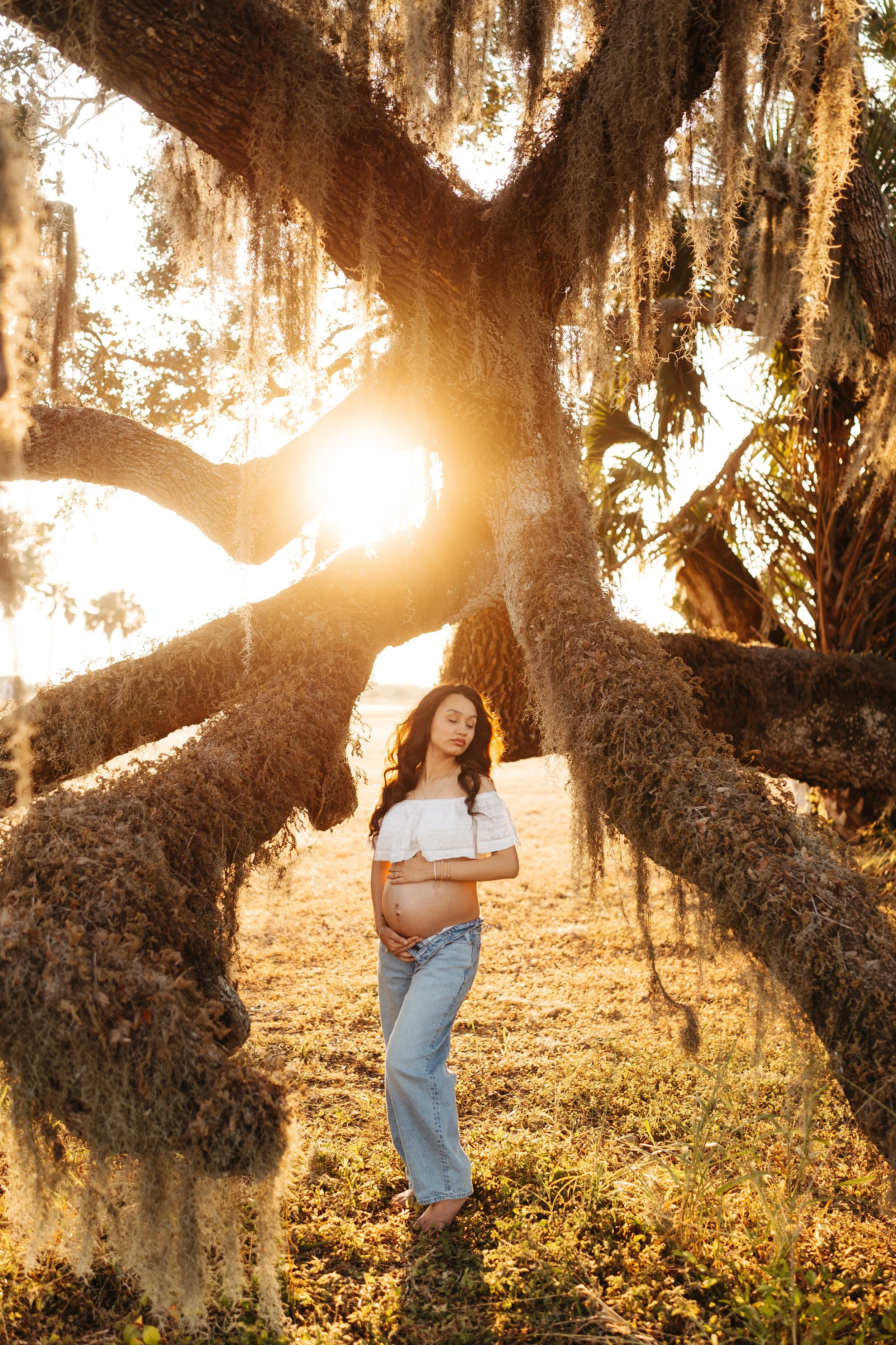 Open-Field-Maternity-Photoshoot-Labelle-Florida-Norma-Garcia-Photography-Ava-111.jpg