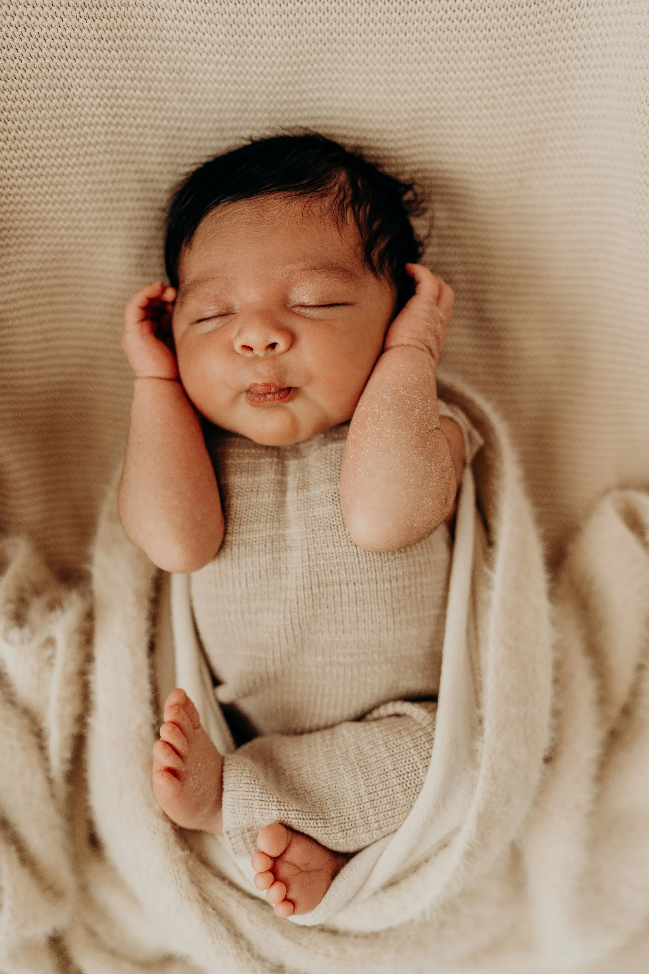 Newborn-Photoshoot-Studio-Fort-Myers-Florida-Norma-Garcia-Photography-2024-Baby-Thiago-38.jpg