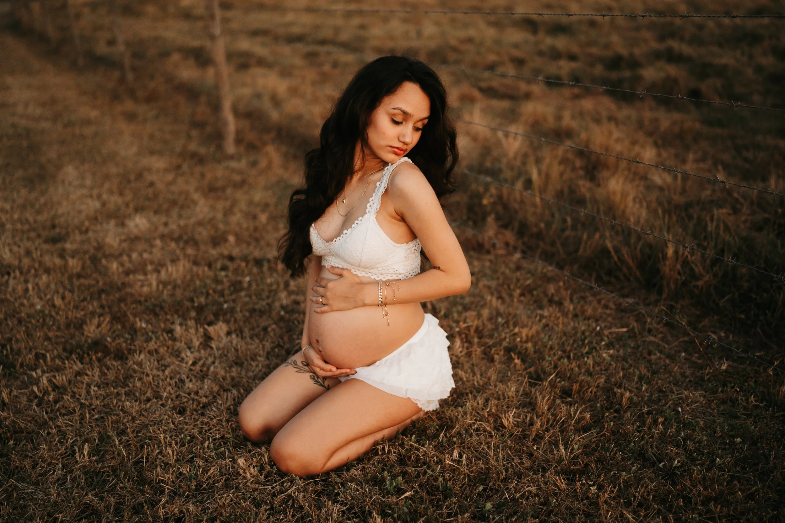 Open-Field-Maternity-Photoshoot-Labelle-Florida-Norma-Garcia-Photography-Ava-297.jpg