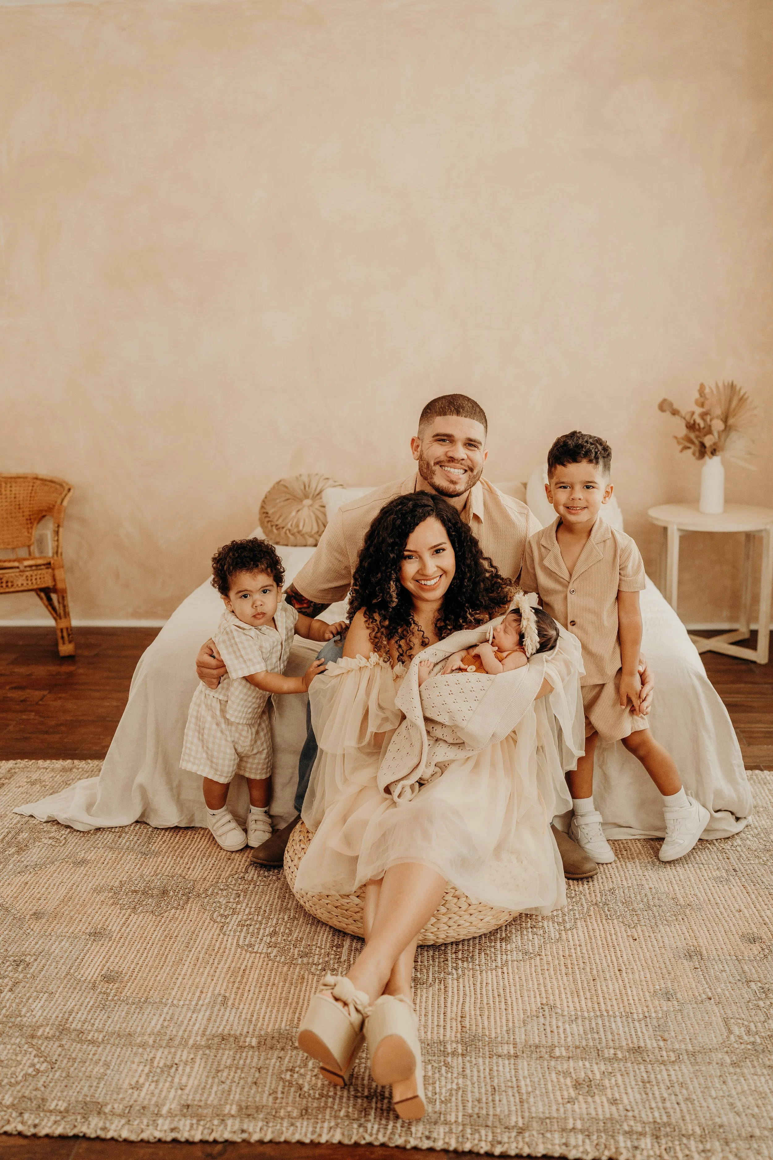 Newborn-Photoshoot-Fort-Myers-Florida-Norma-Garcia-Photography-Baby-Leia+Family-41.jpg