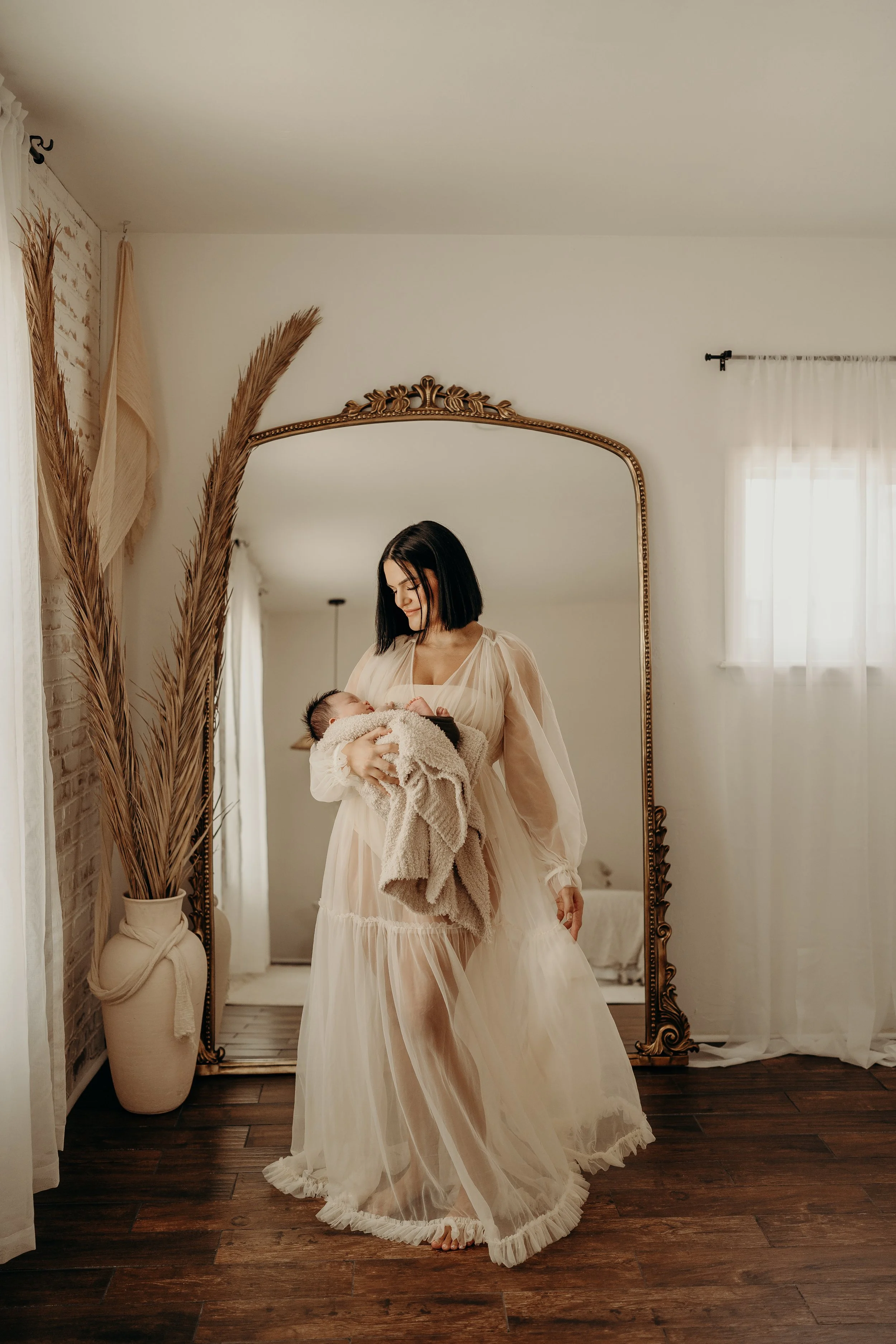 Newborn-Photoshoot-Studio-Fort-Myers-Florida-Norma-Garcia-Photography-2024-Baby-Kai-37.jpg