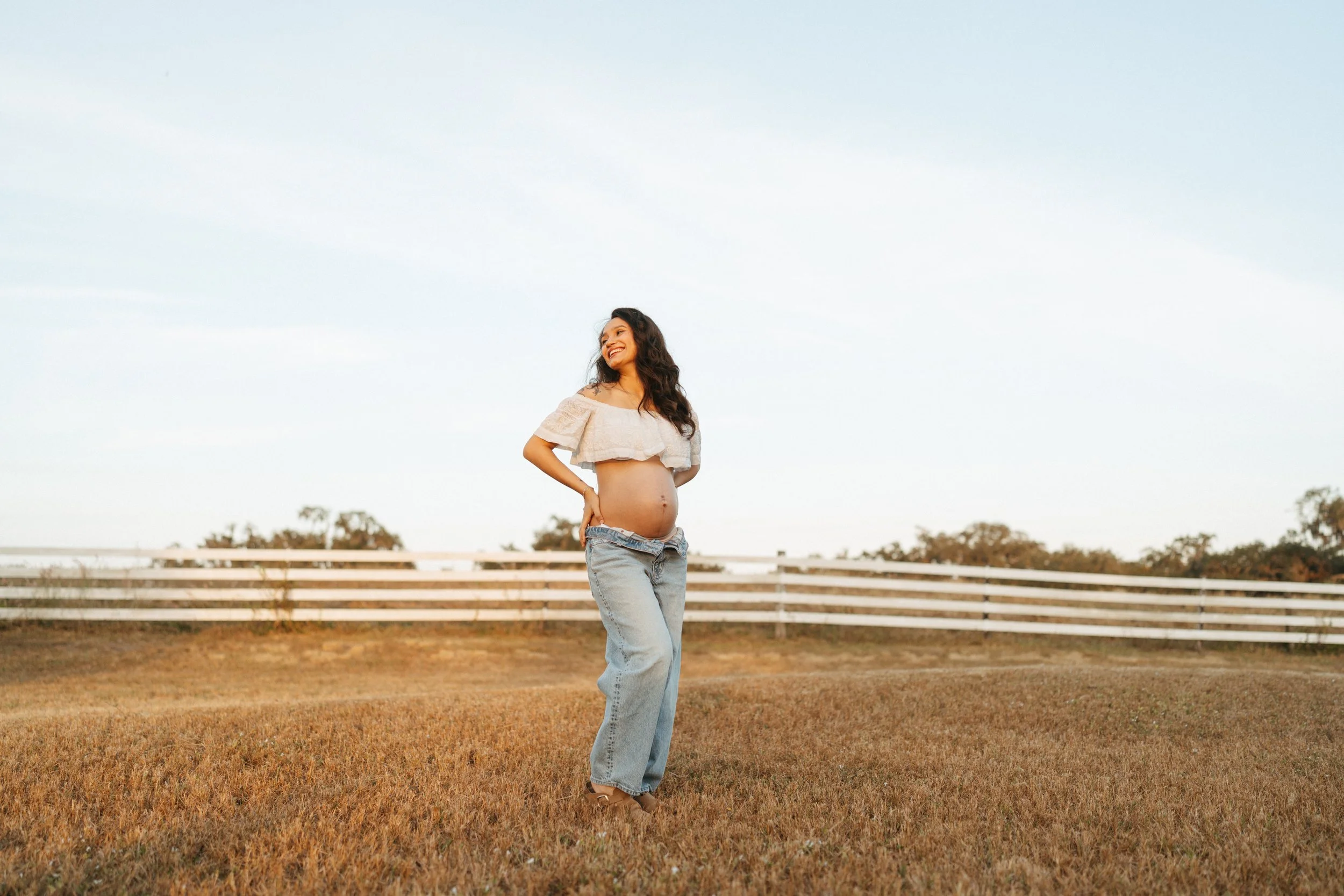 Open-Field-Maternity-Photoshoot-Labelle-Florida-Norma-Garcia-Photography-Ava-155.jpg