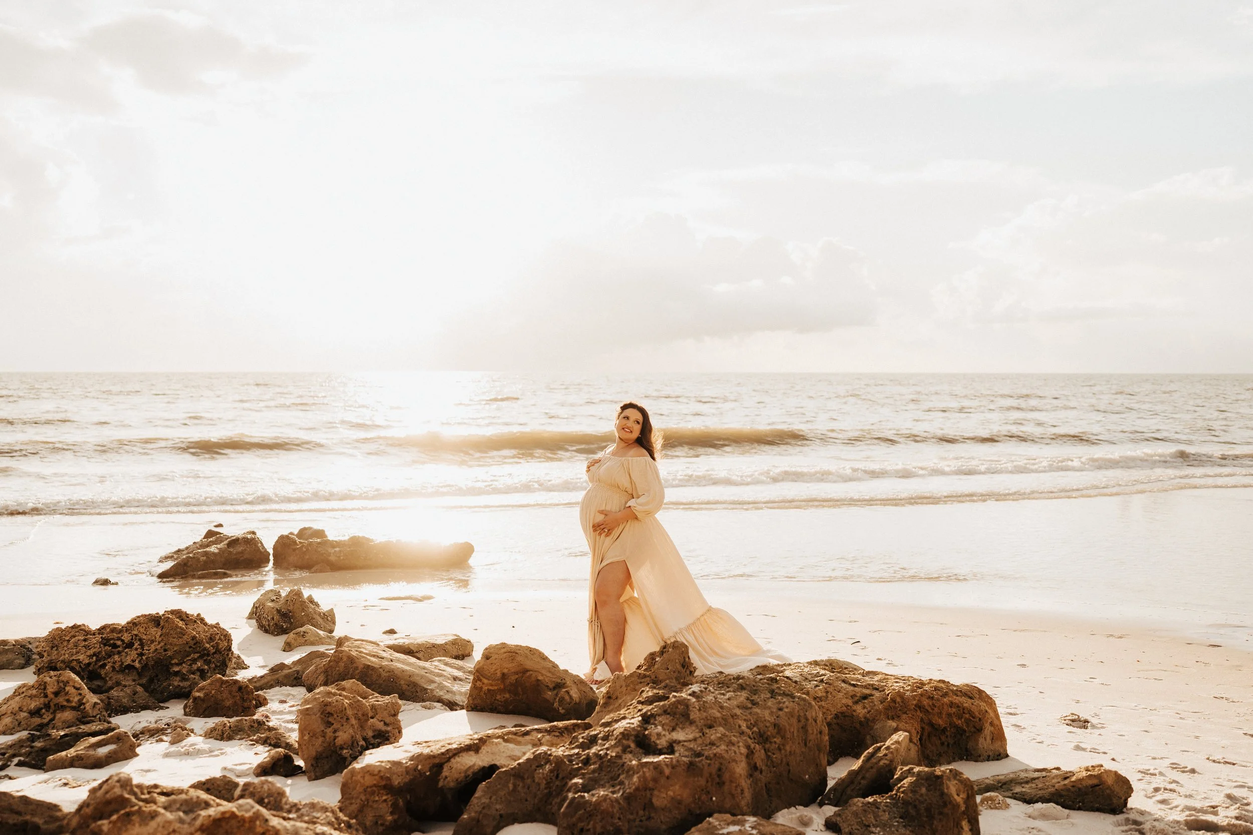 Beach-Maternity-Photoshoot-Naples-Florida-Norma-Garcia-Photography-Elise+Joseph-8.jpg