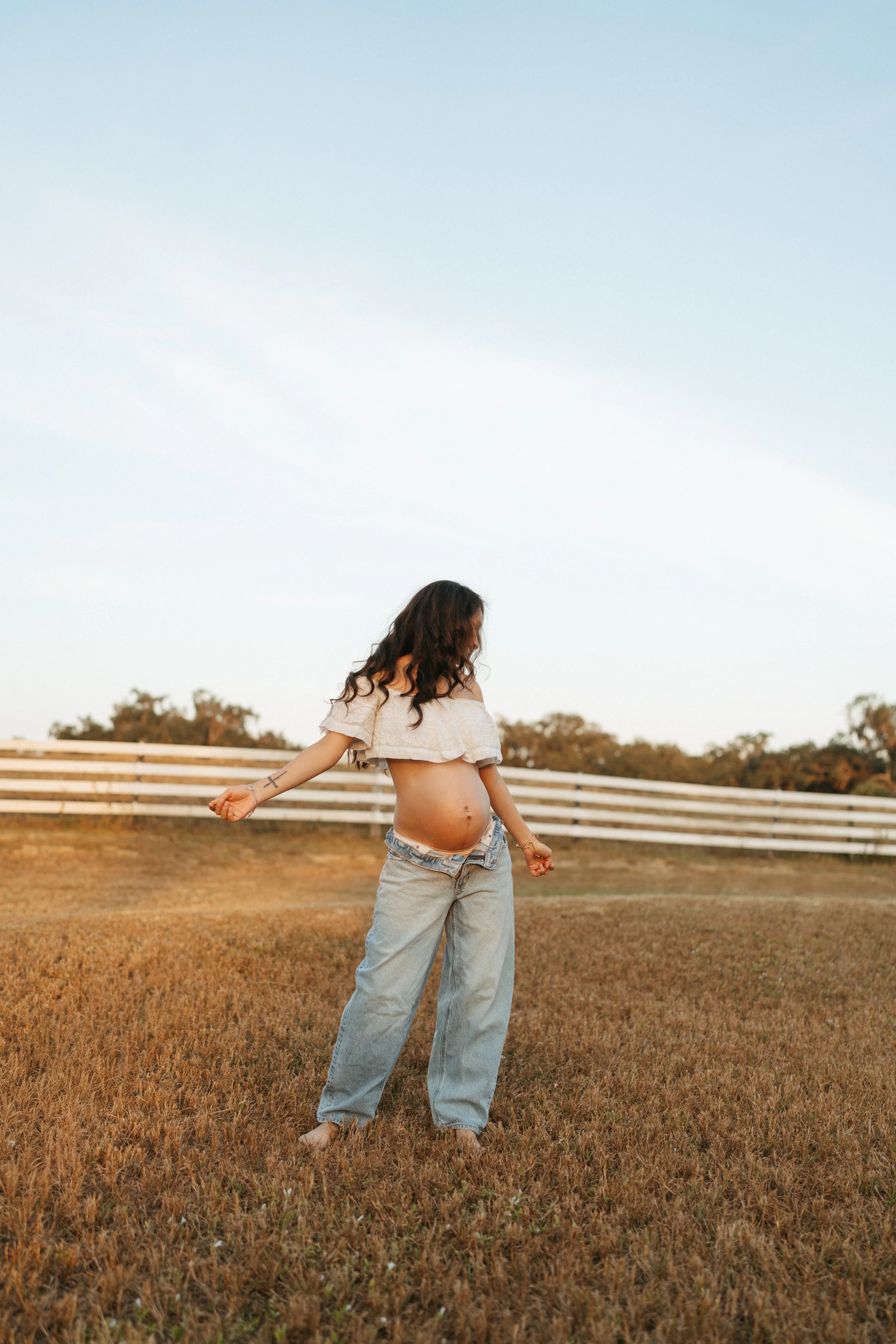 Open-Field-Maternity-Photoshoot-Labelle-Florida-Norma-Garcia-Photography-Ava-159.jpg